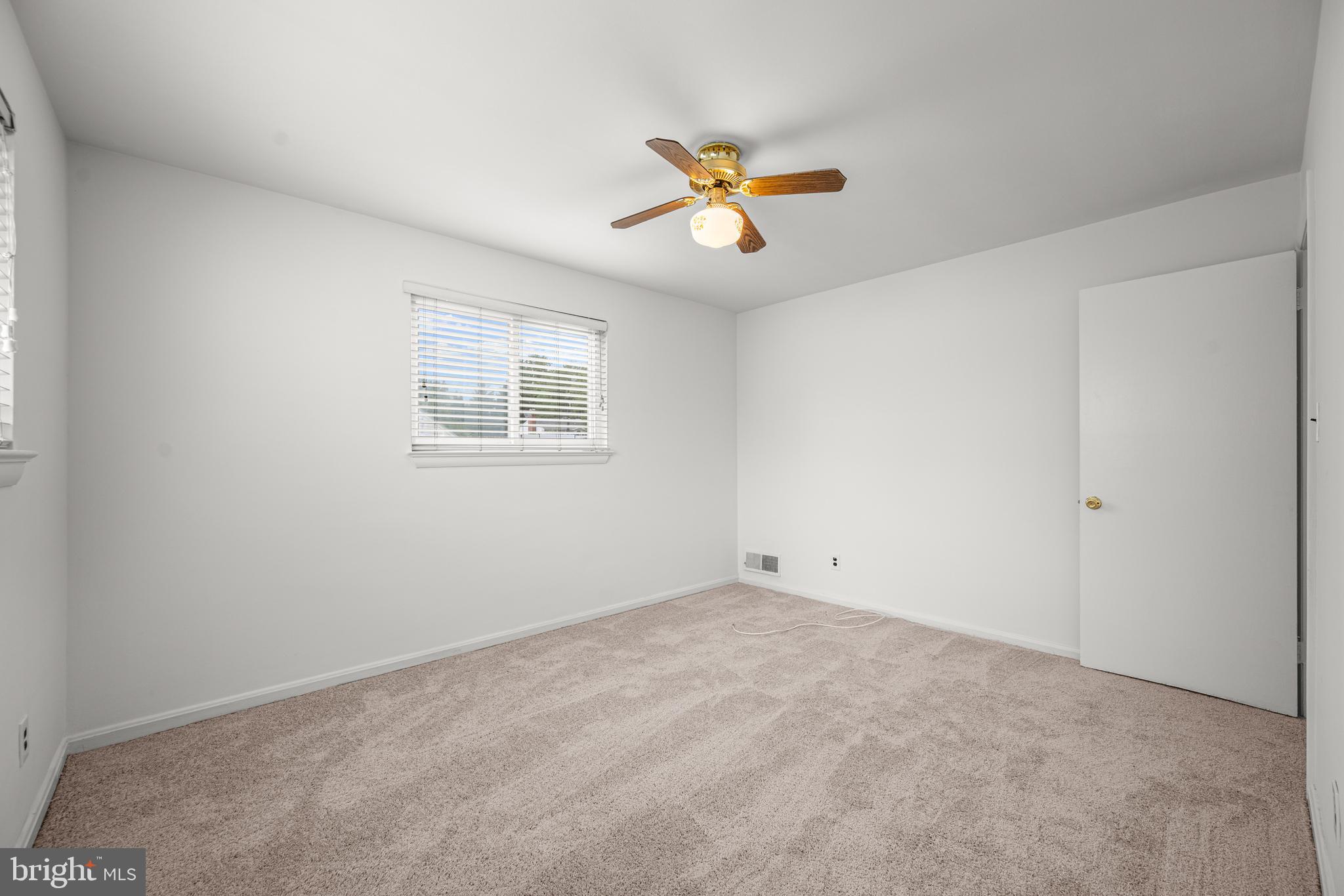 WHEATON WOODS - Residential