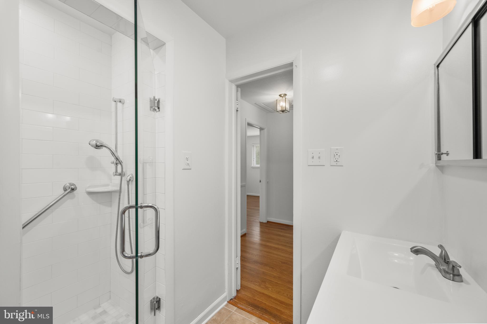 WHEATON WOODS - Residential