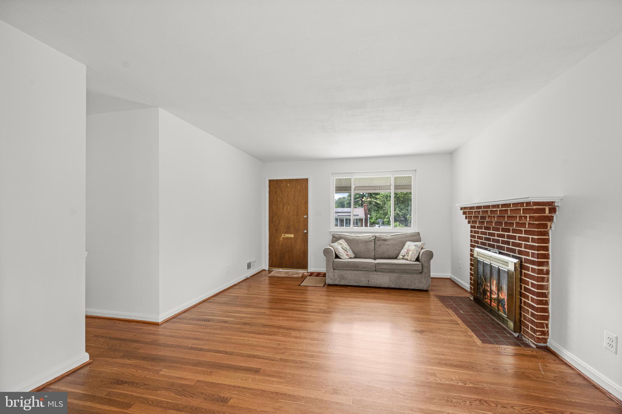 WHEATON WOODS - Residential