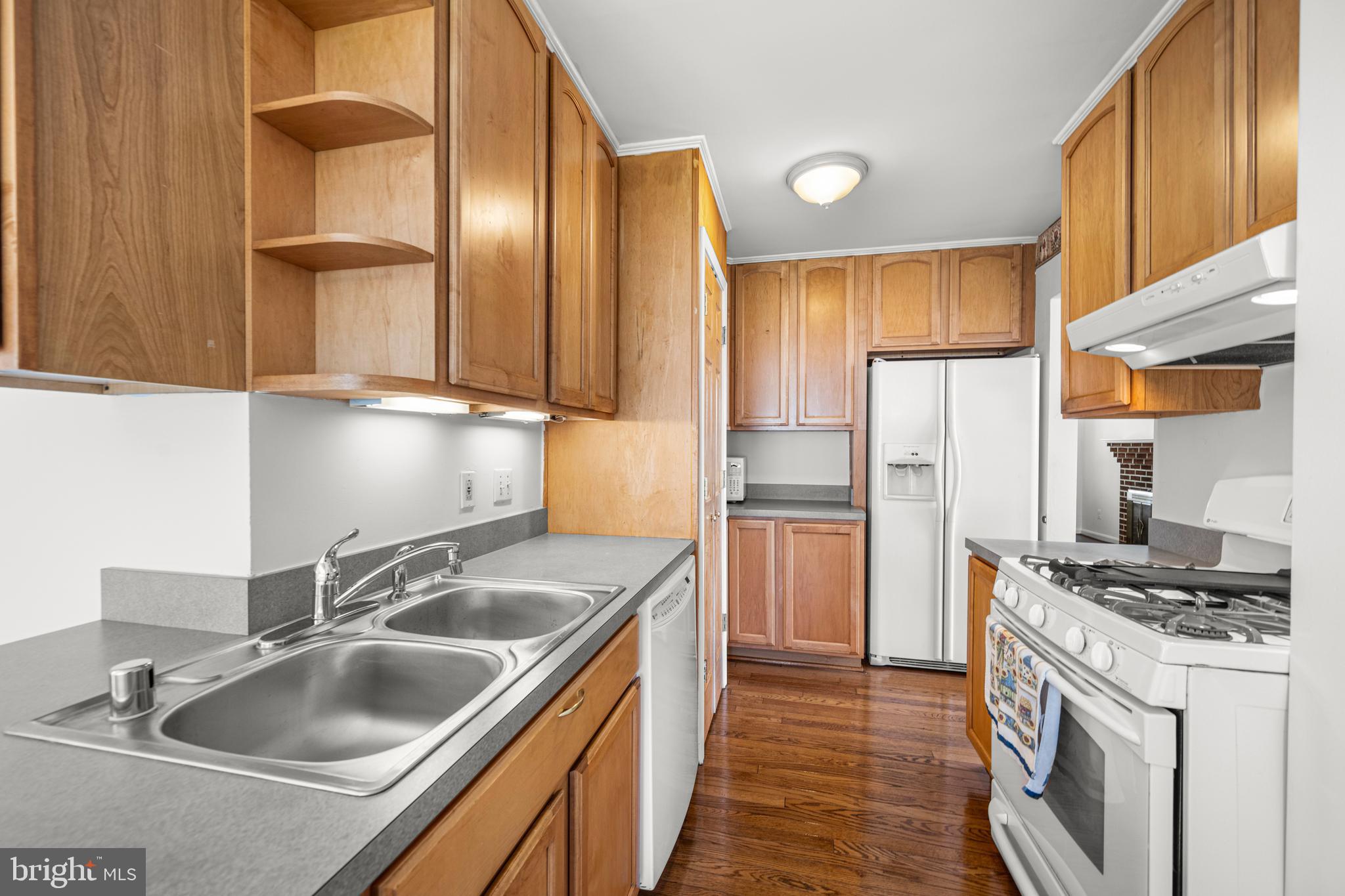 WHEATON WOODS - Residential