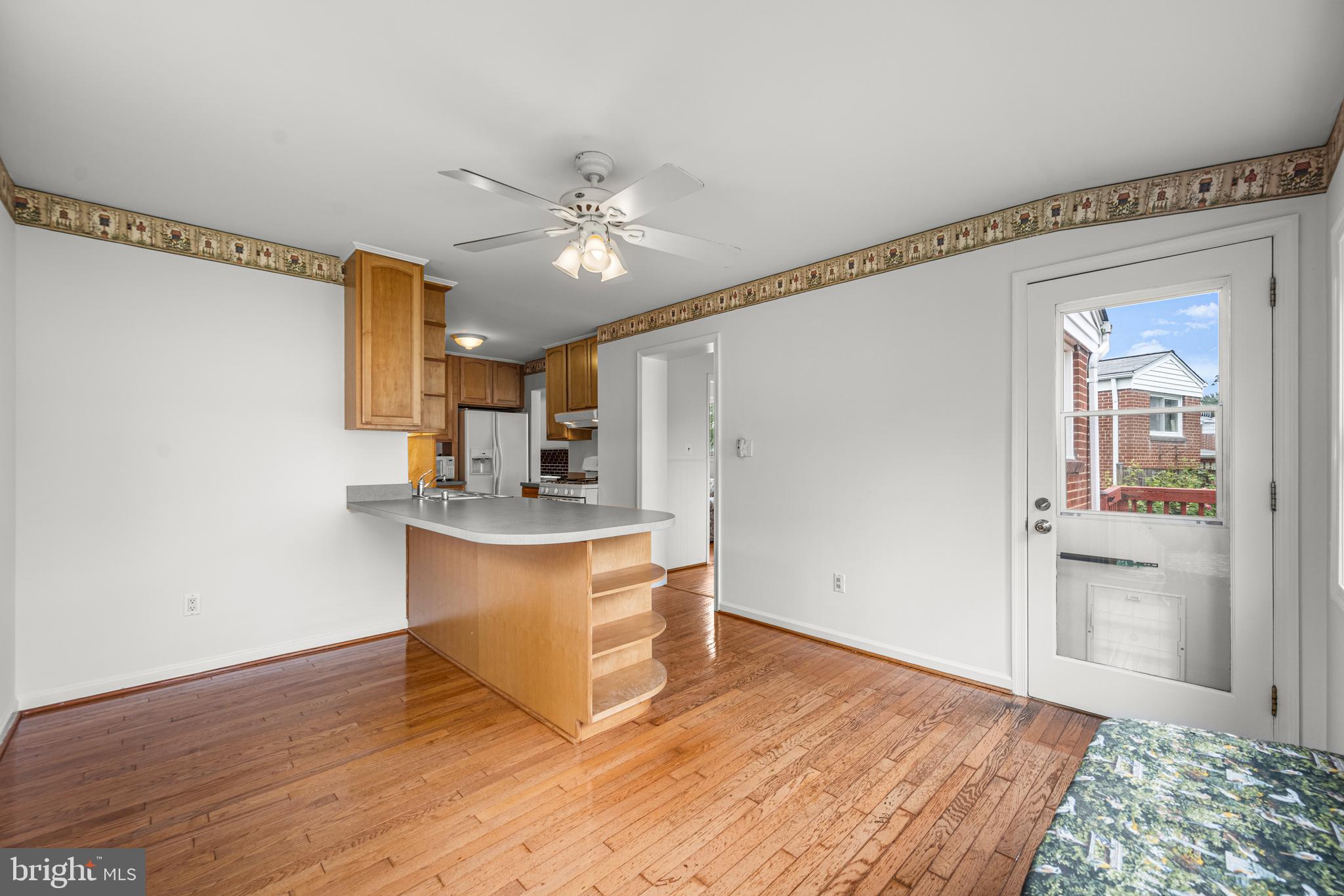 WHEATON WOODS - Residential