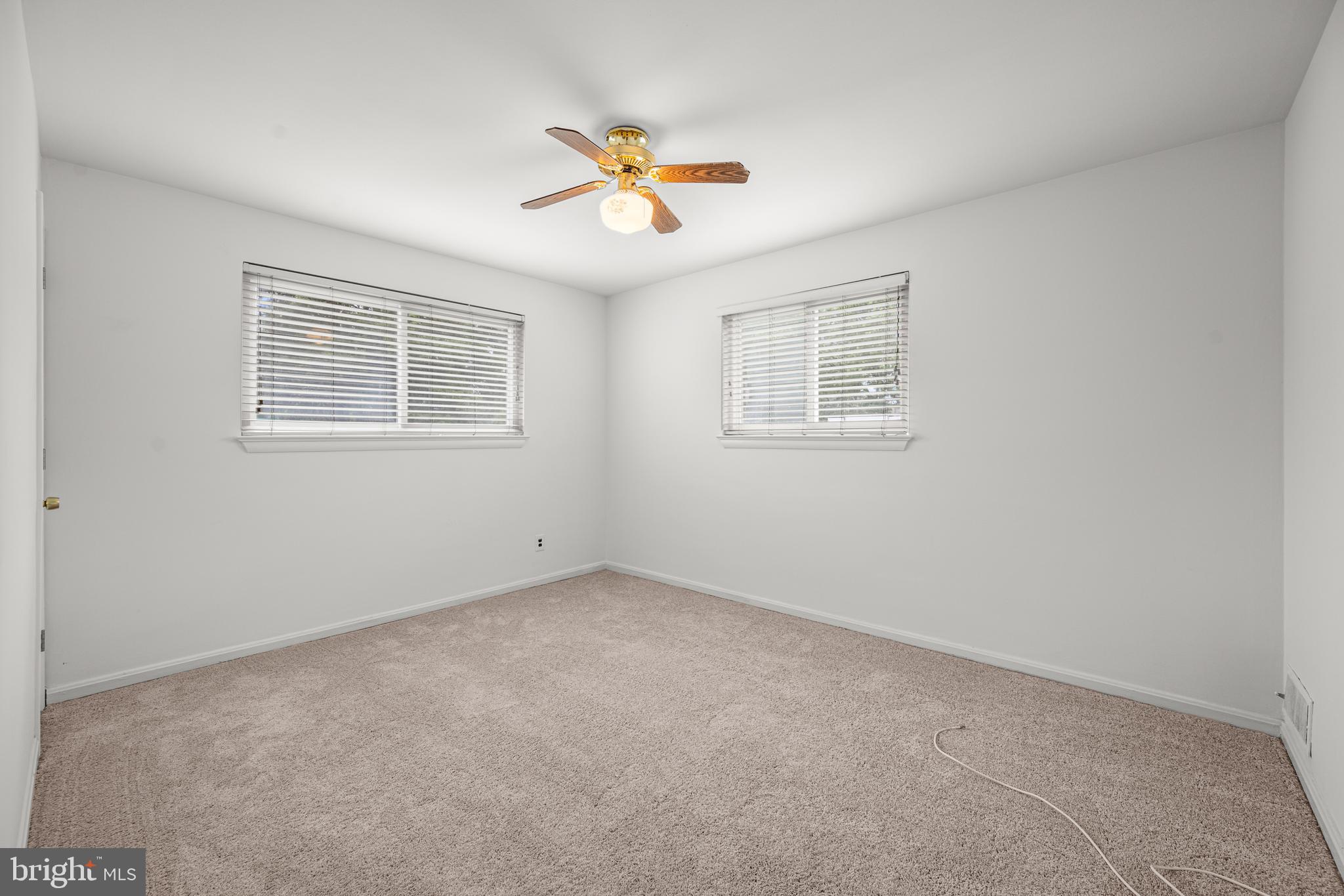 WHEATON WOODS - Residential