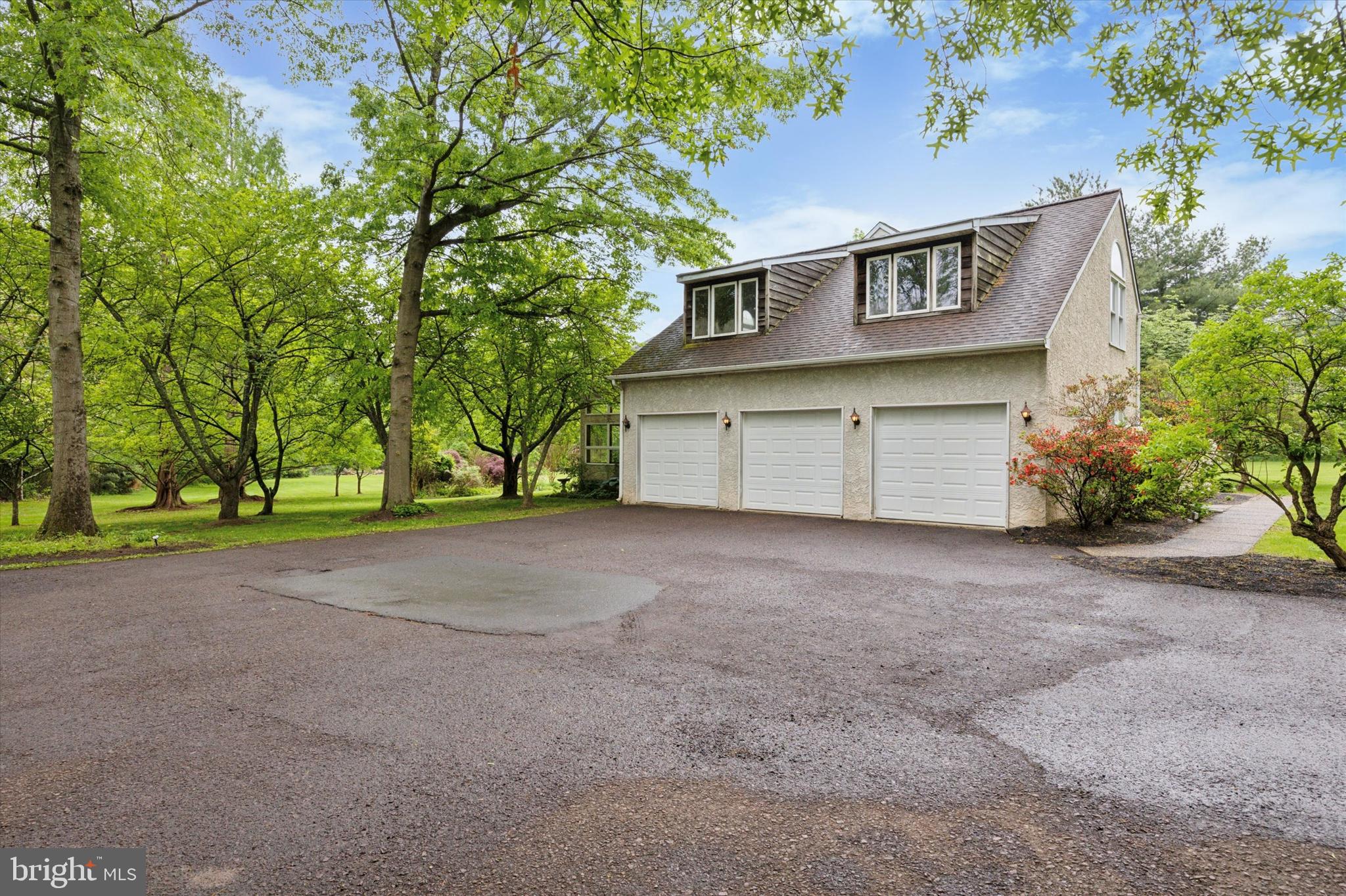1432 HOLICONG ROAD