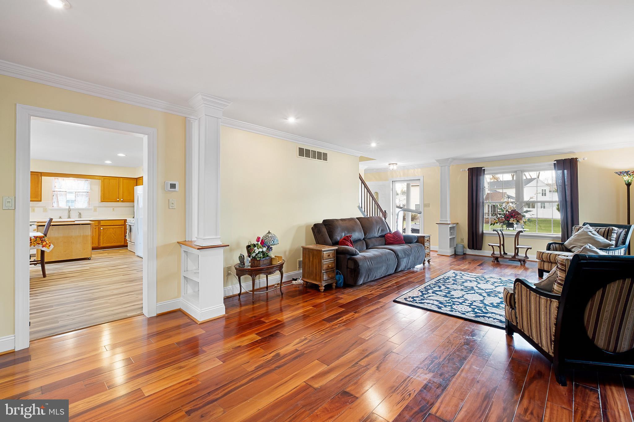 ENGLISH CREEK - Residential