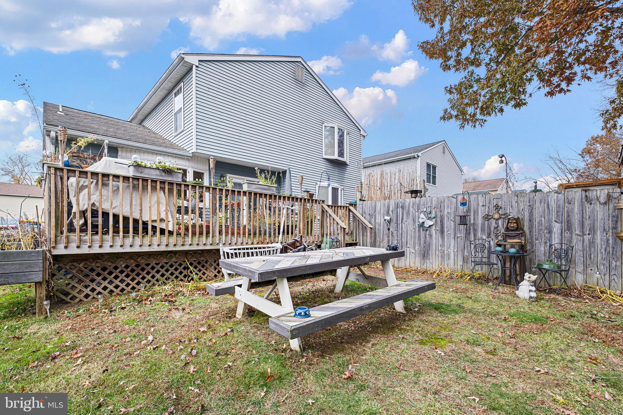 ENGLISH CREEK - Residential