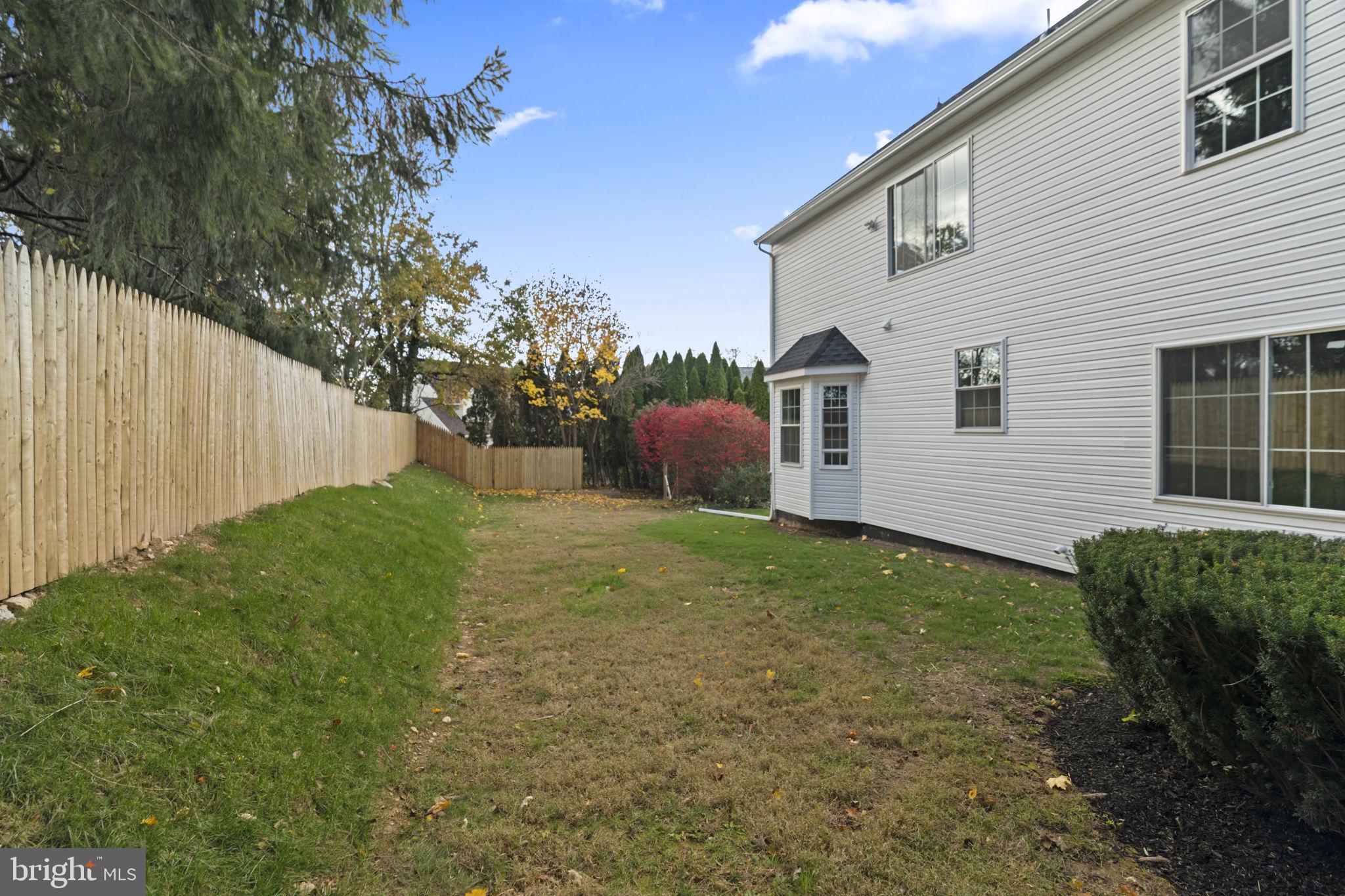 REBEL HILL - Residential