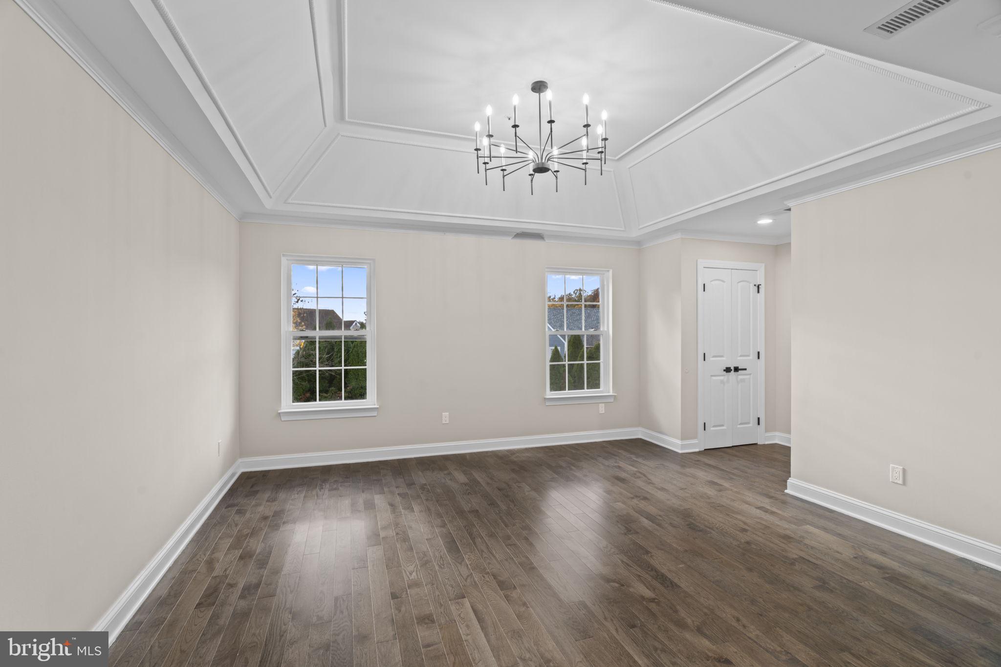 REBEL HILL - Residential