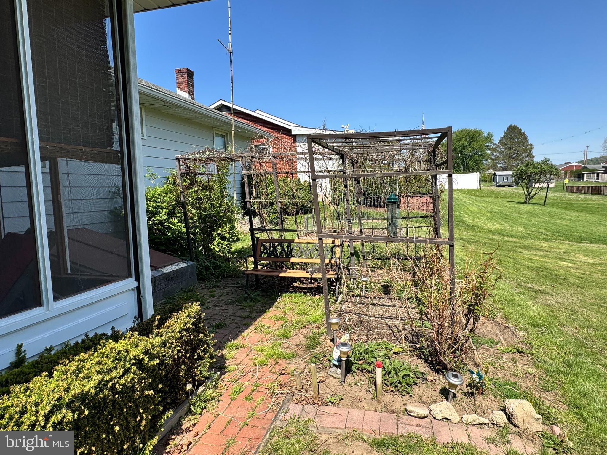 PLEASANT ACRES - Residential