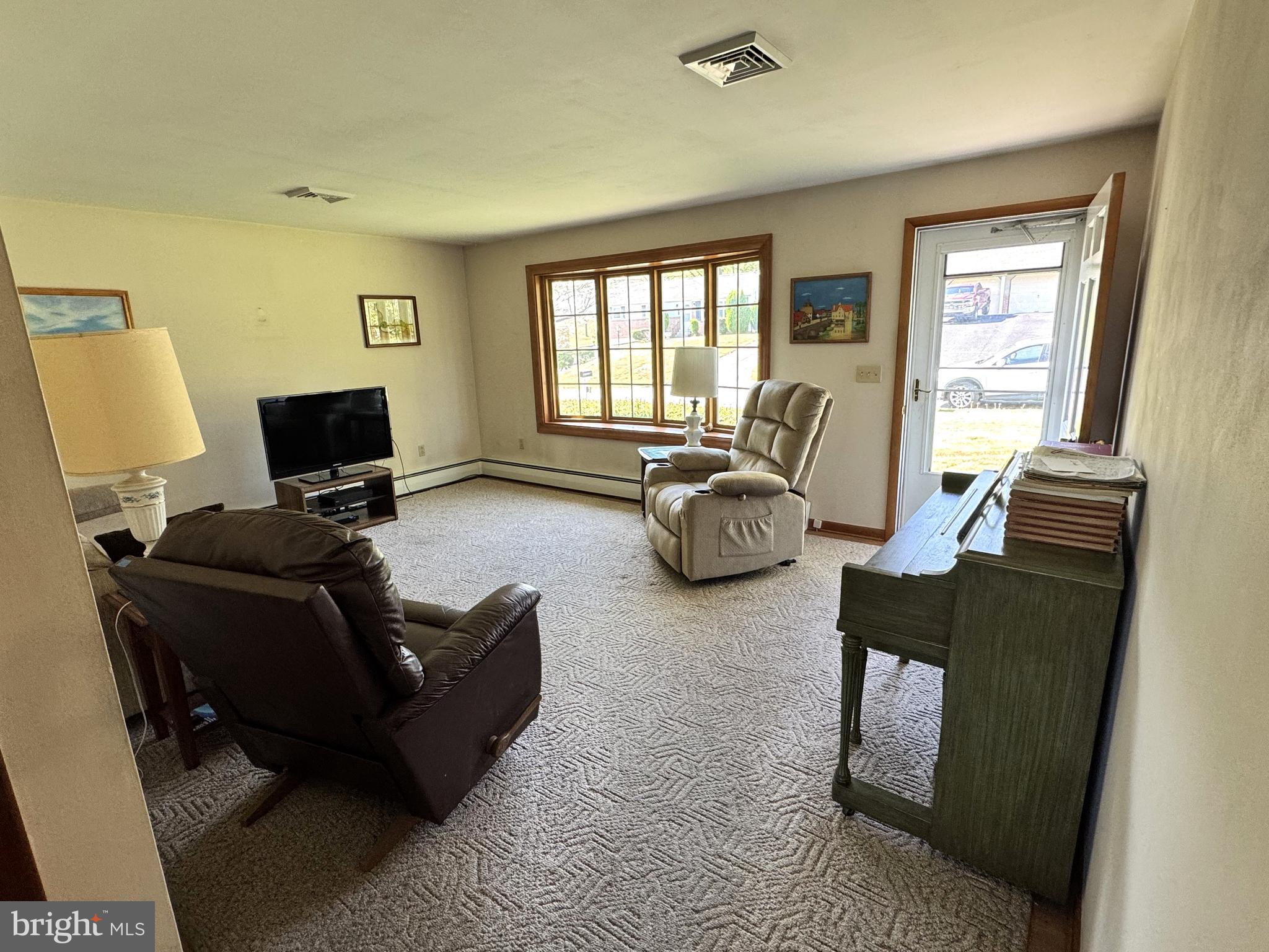 PLEASANT ACRES - Residential