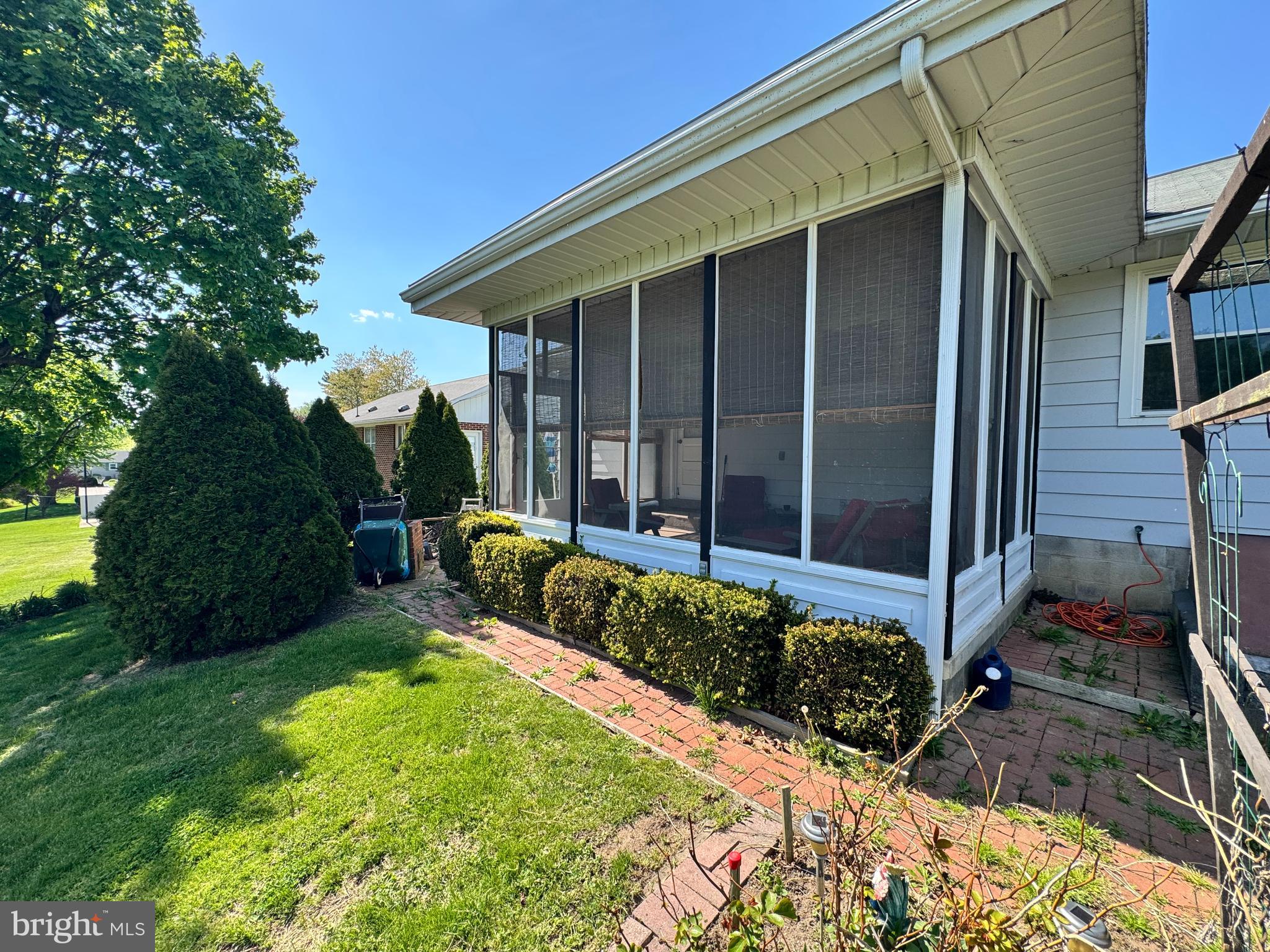 PLEASANT ACRES - Residential