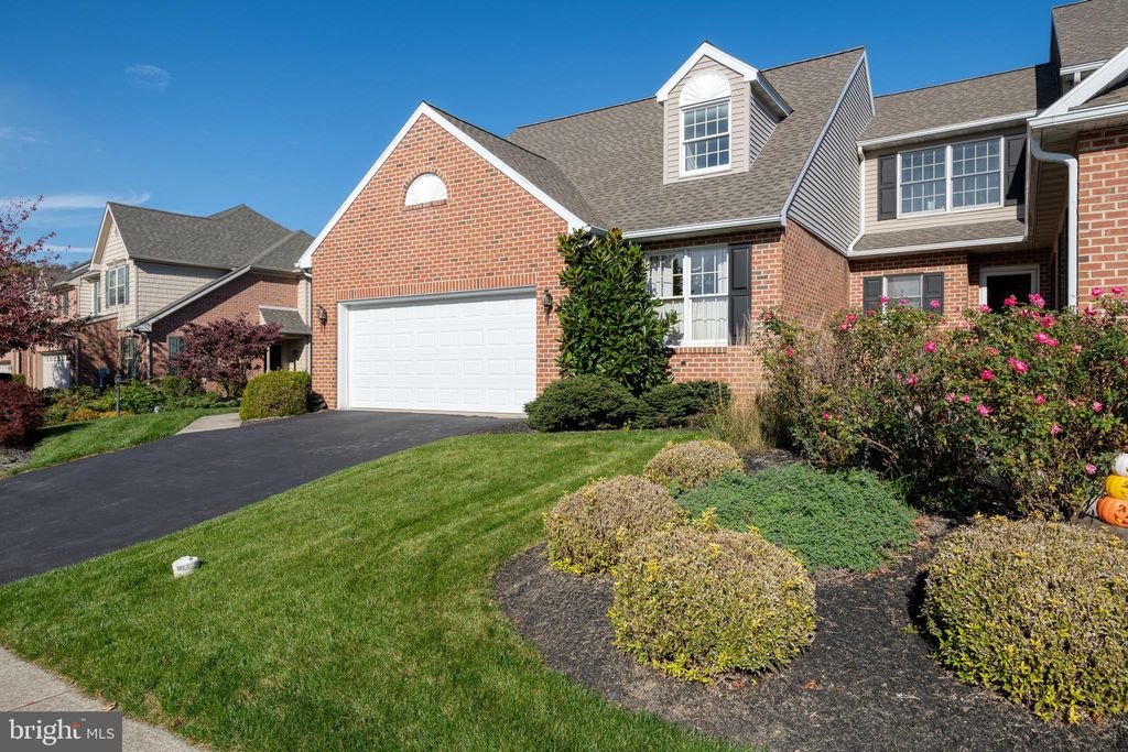 Photo of 2 Spring Hill Lane, Mountville, PA 17554 (MLS # PALA2042830)