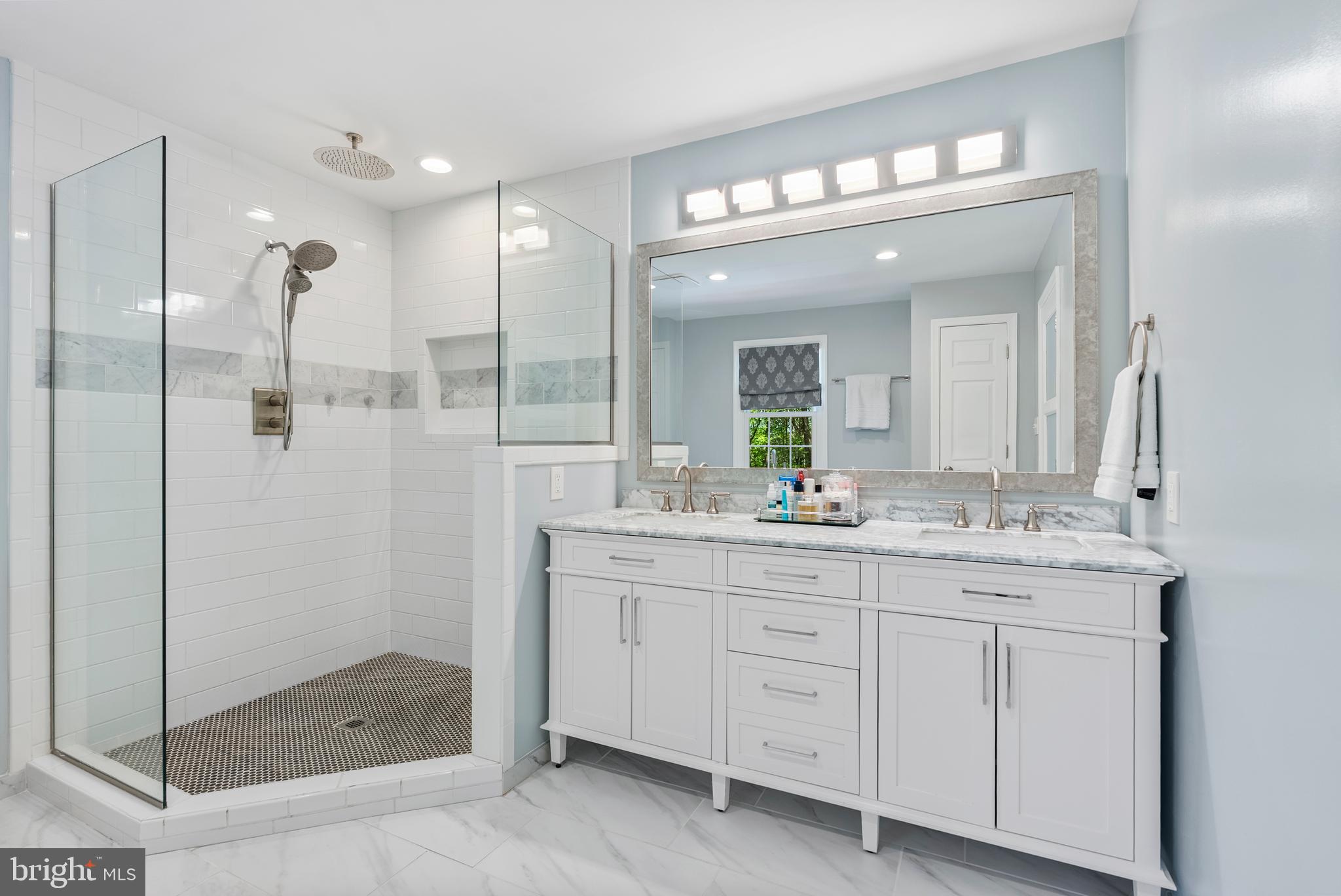 SUMMER HILL - Residential