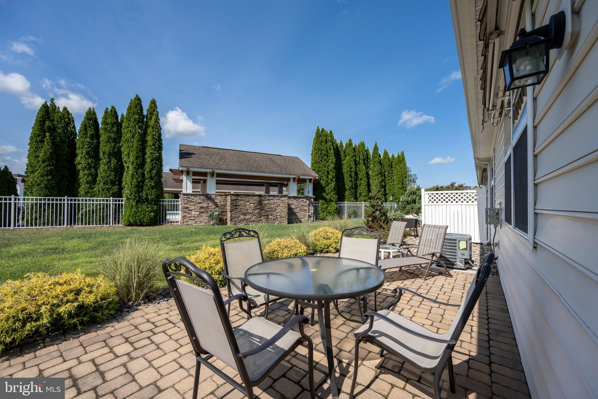 ASHLEY MANOR - Residential