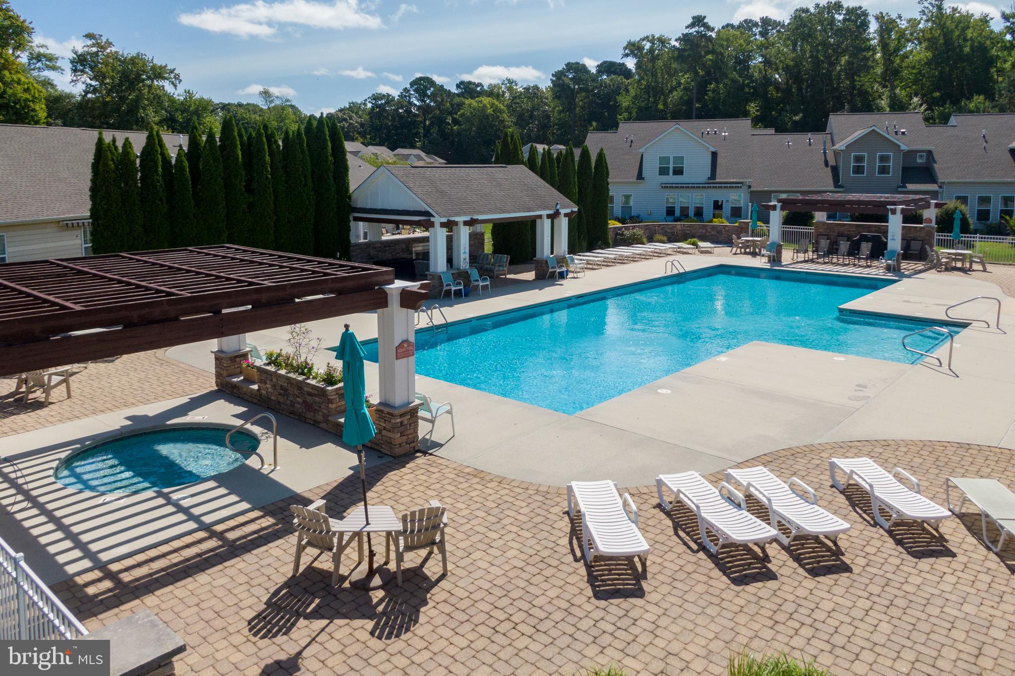 ASHLEY MANOR - Residential