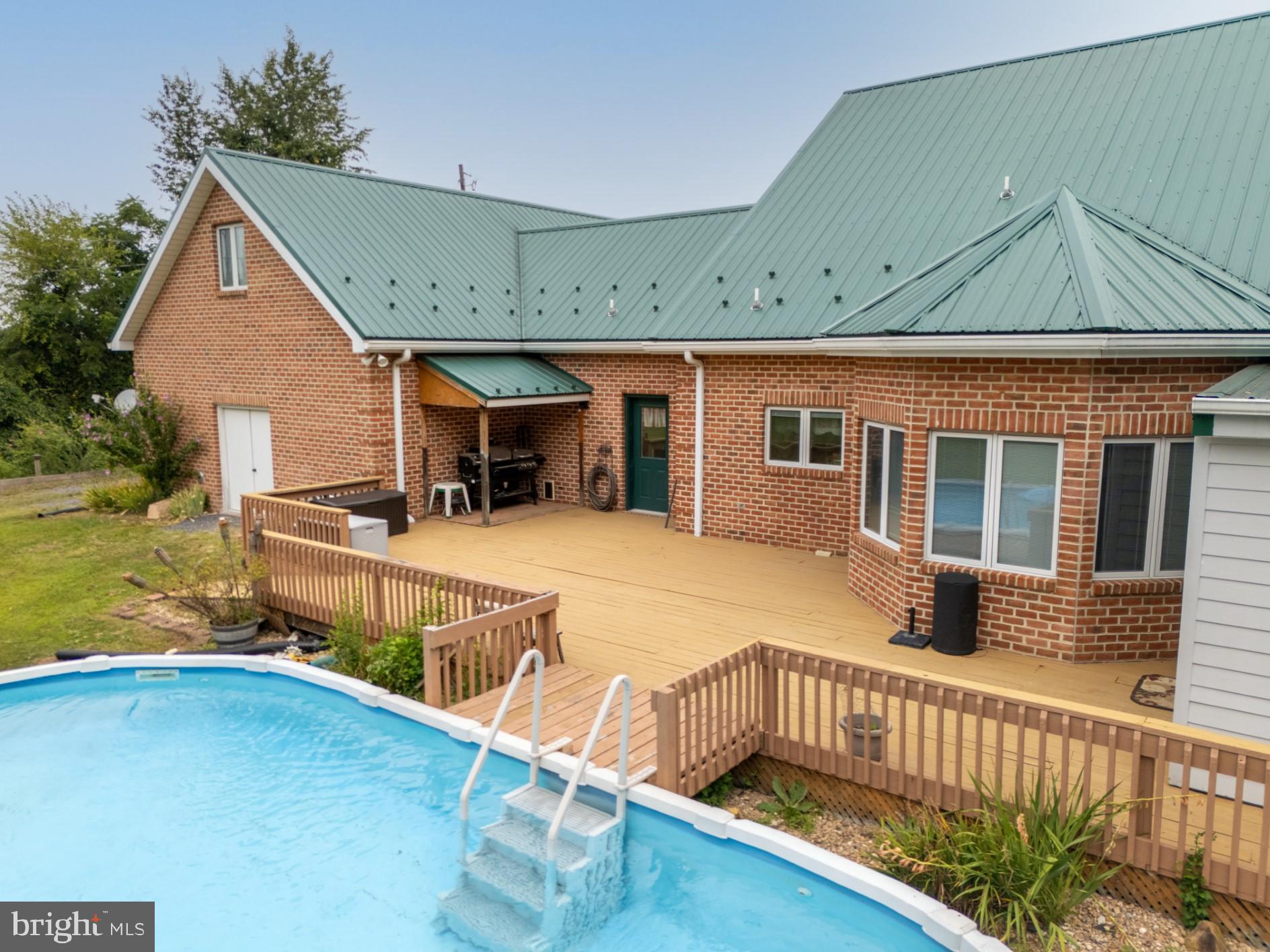 FAYETTEVILLE - Residential