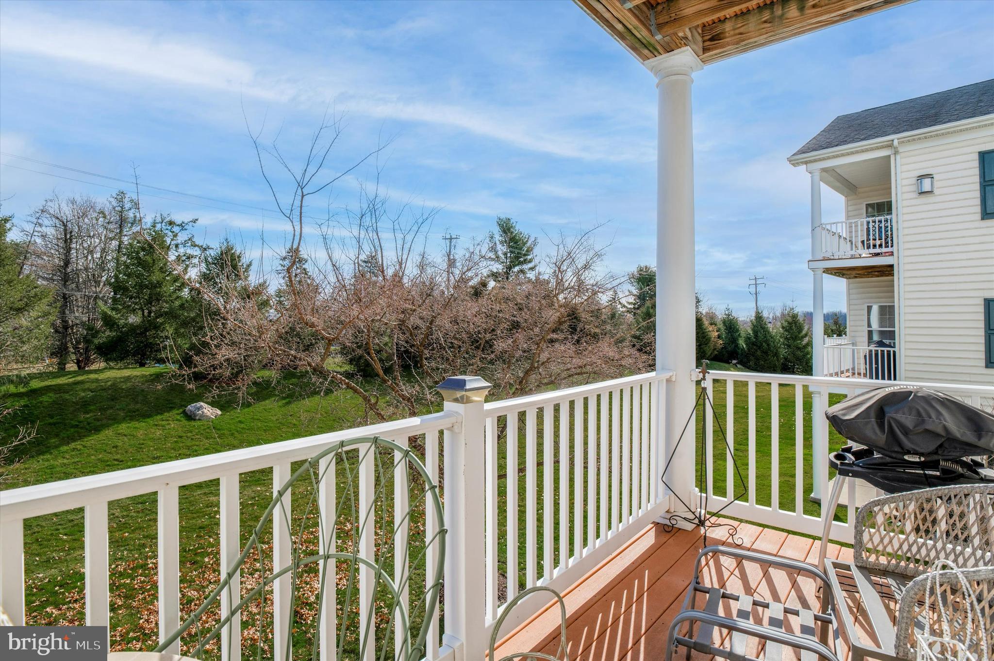 ROUND HILL - Residential