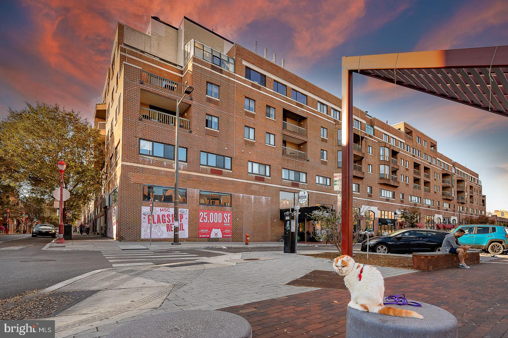 ABBOTTS SQUARE - Residential