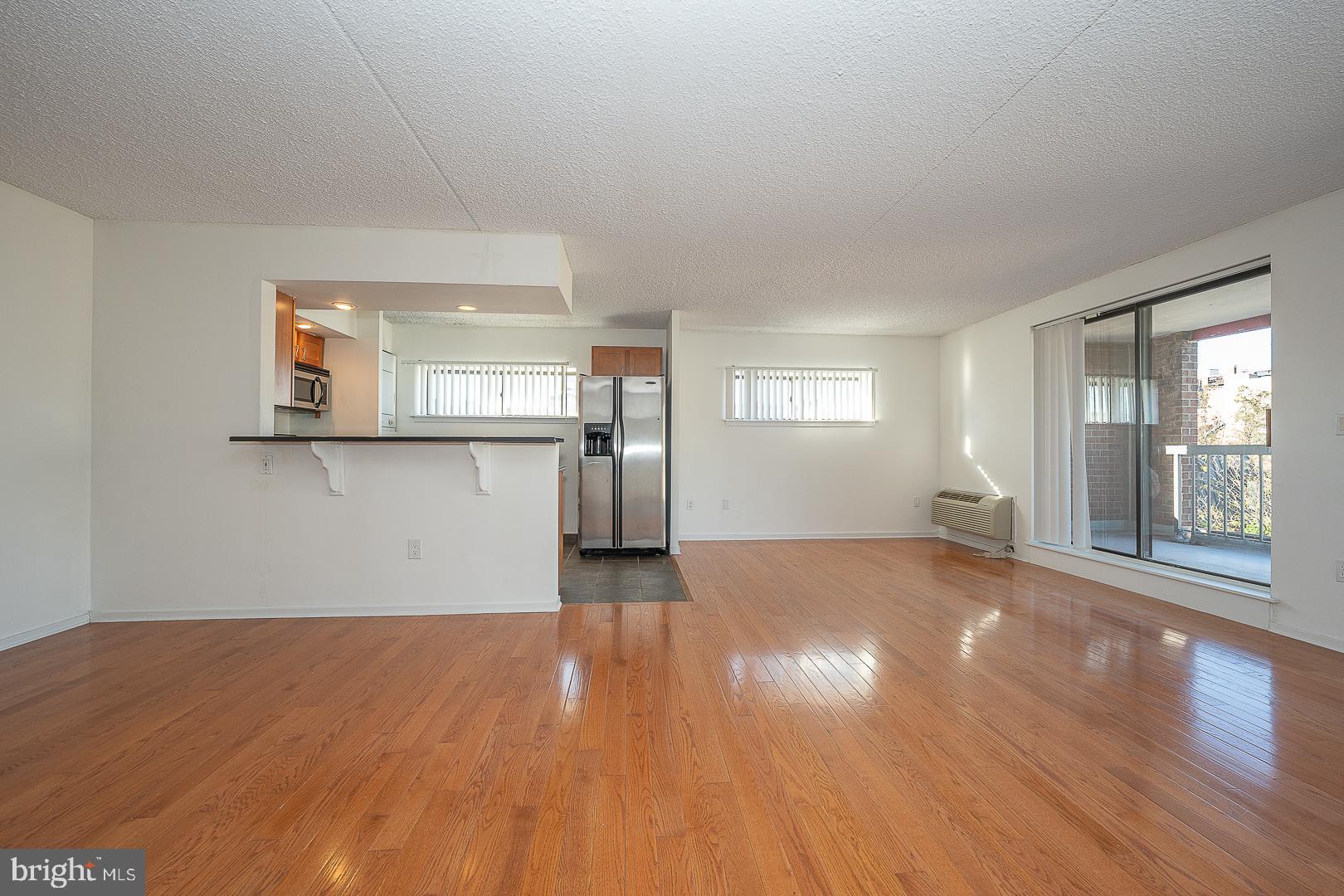 ABBOTTS SQUARE - Residential