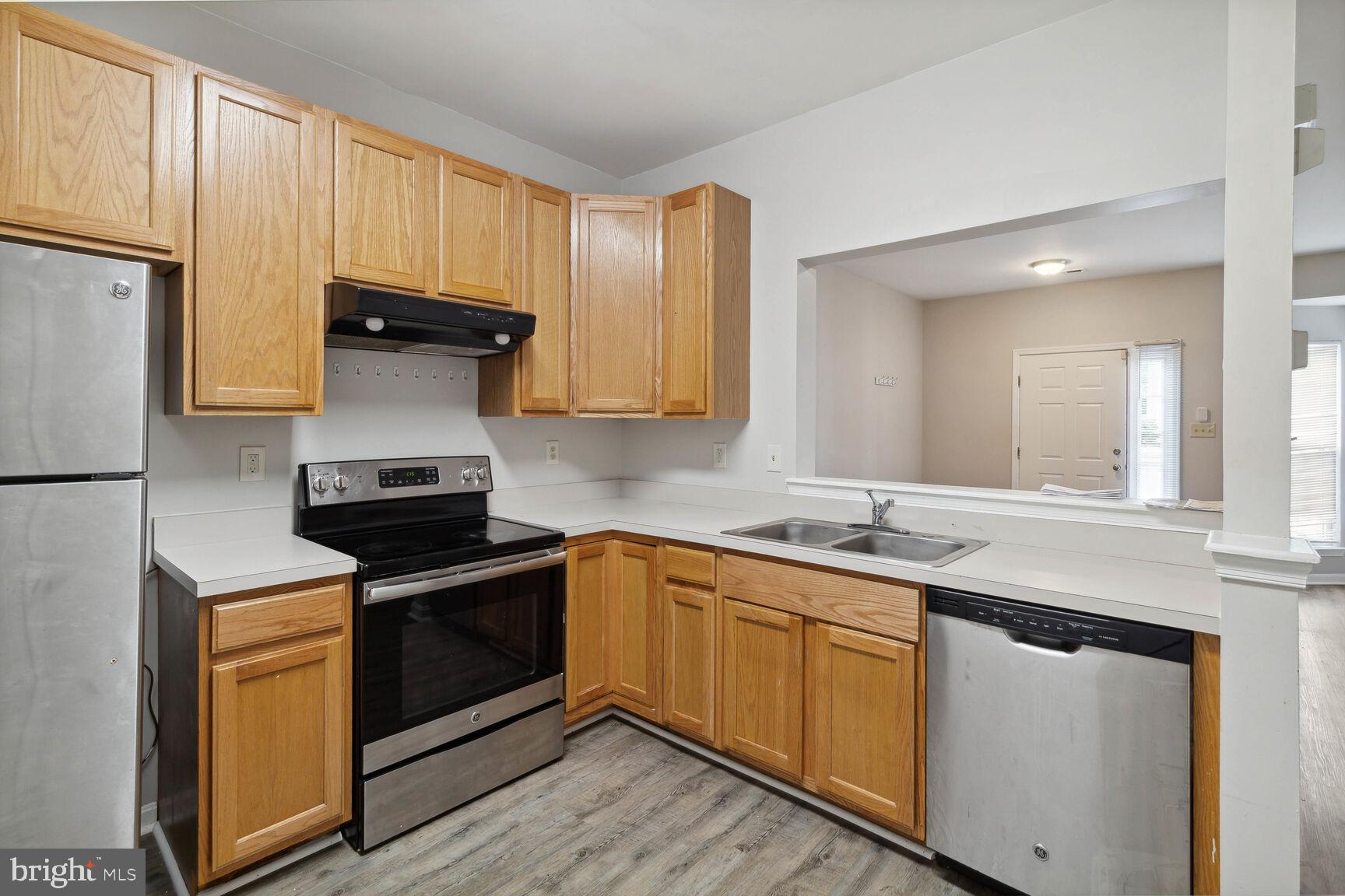 ENCLAVE AT SEVEN OAKS - Residential Lease