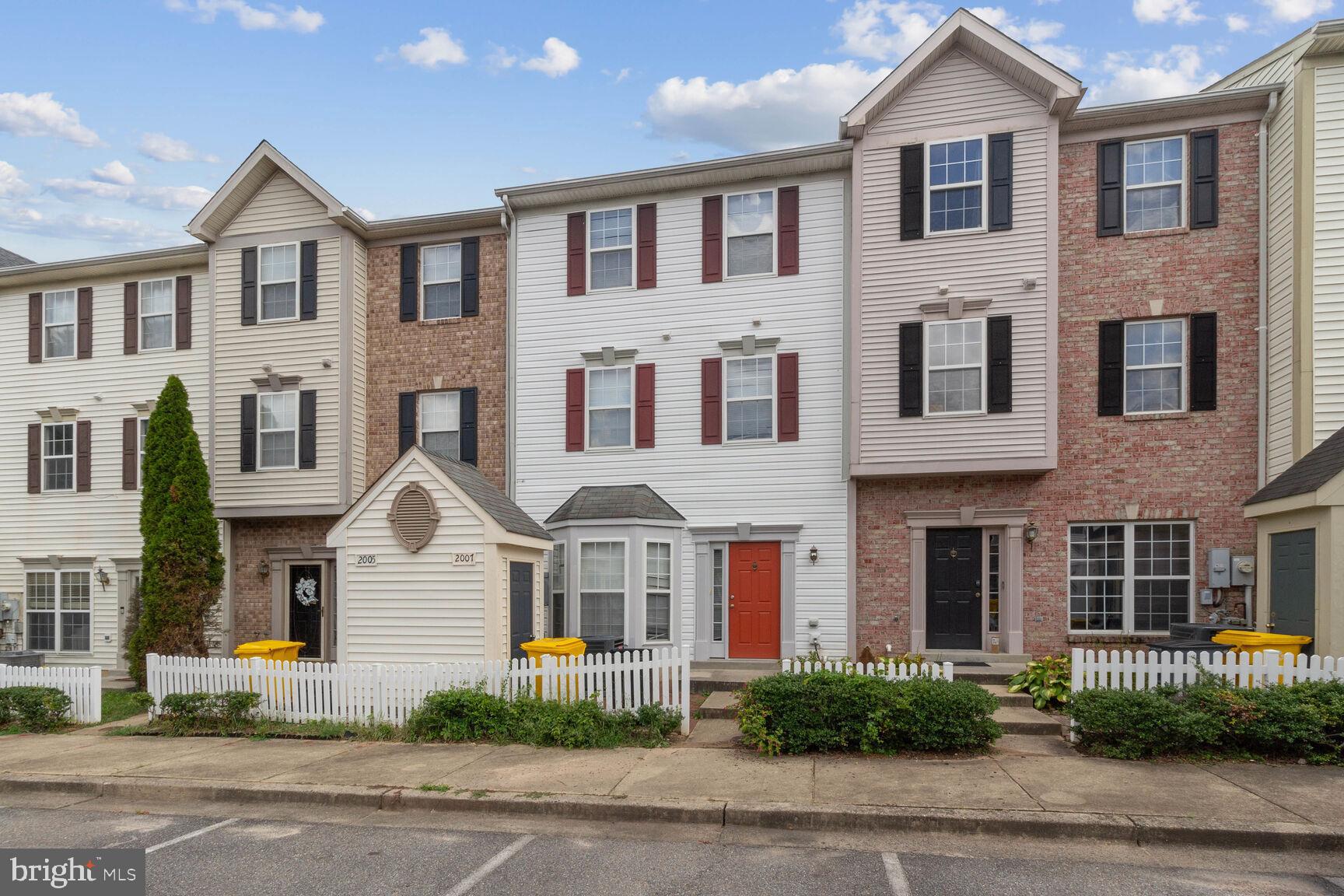 ENCLAVE AT SEVEN OAKS - Residential Lease