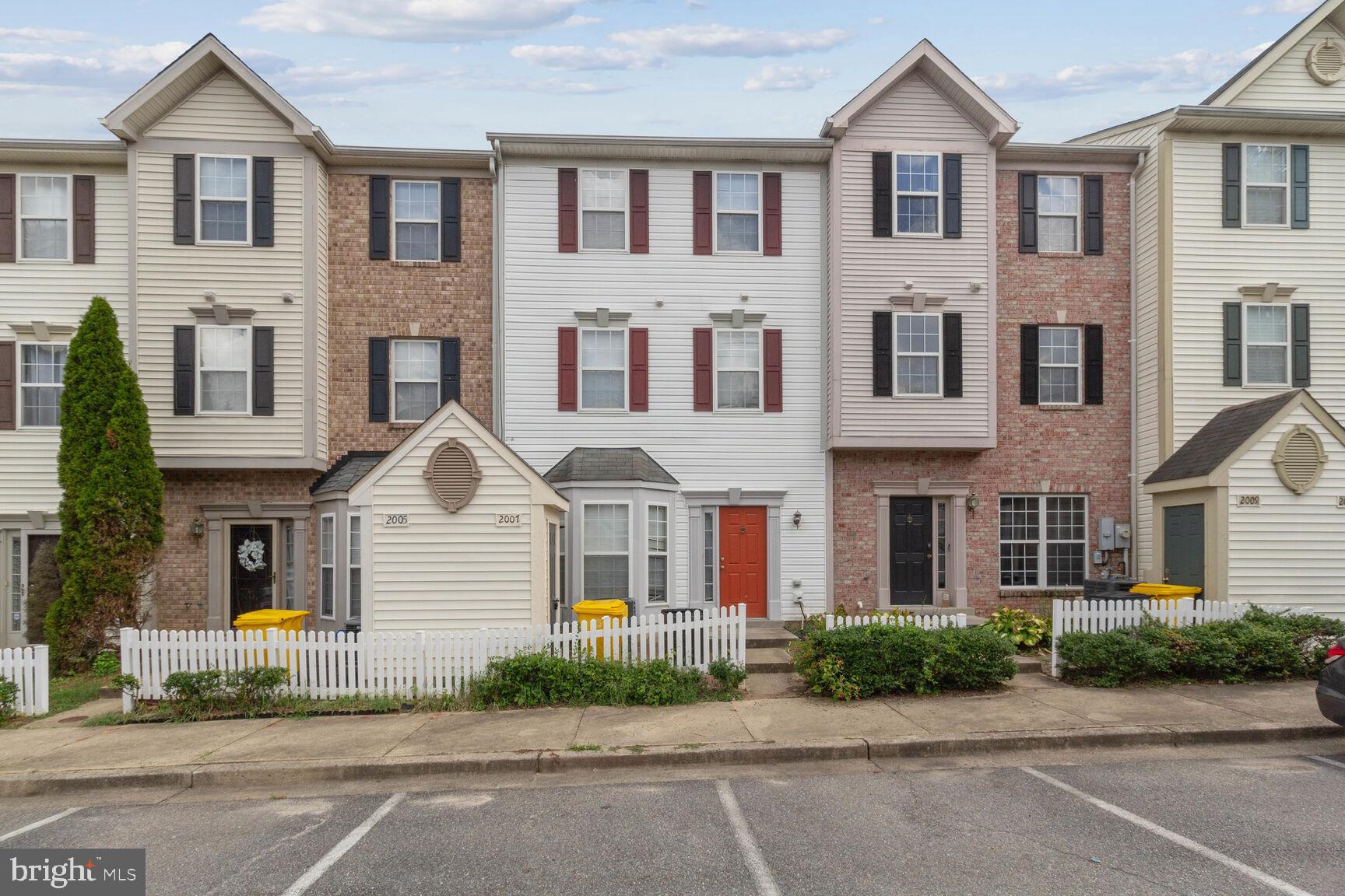 ENCLAVE AT SEVEN OAKS - Residential Lease