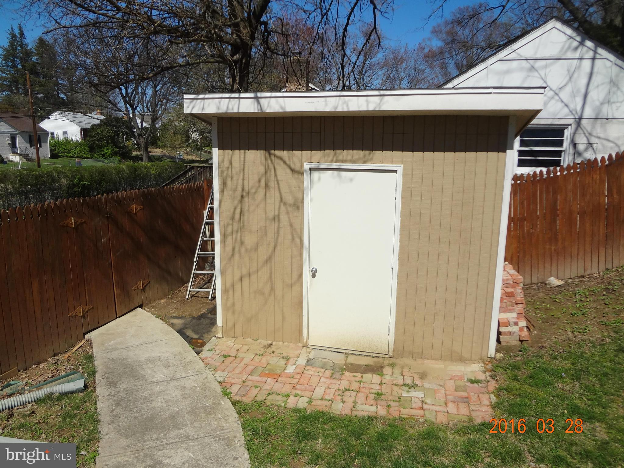 WHEATON HILLS - Residential