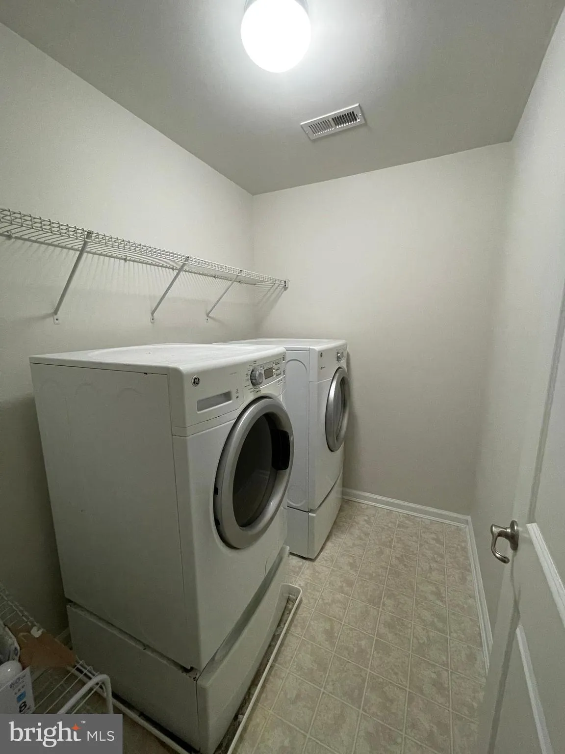 Wyncote, Pennsylvania 19095, United States, 4 Bedrooms Bedrooms, ,4 BathroomsBathrooms,Residential,Active,90541