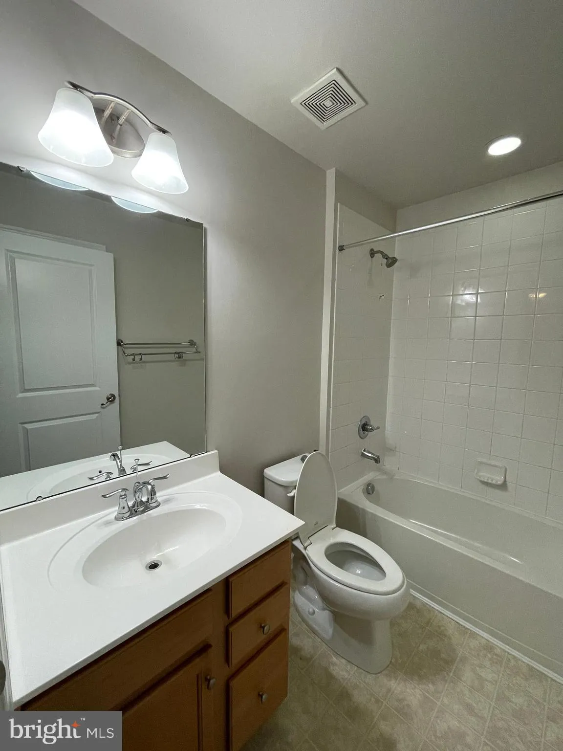 Wyncote, Pennsylvania 19095, United States, 4 Bedrooms Bedrooms, ,4 BathroomsBathrooms,Residential,Active,90541