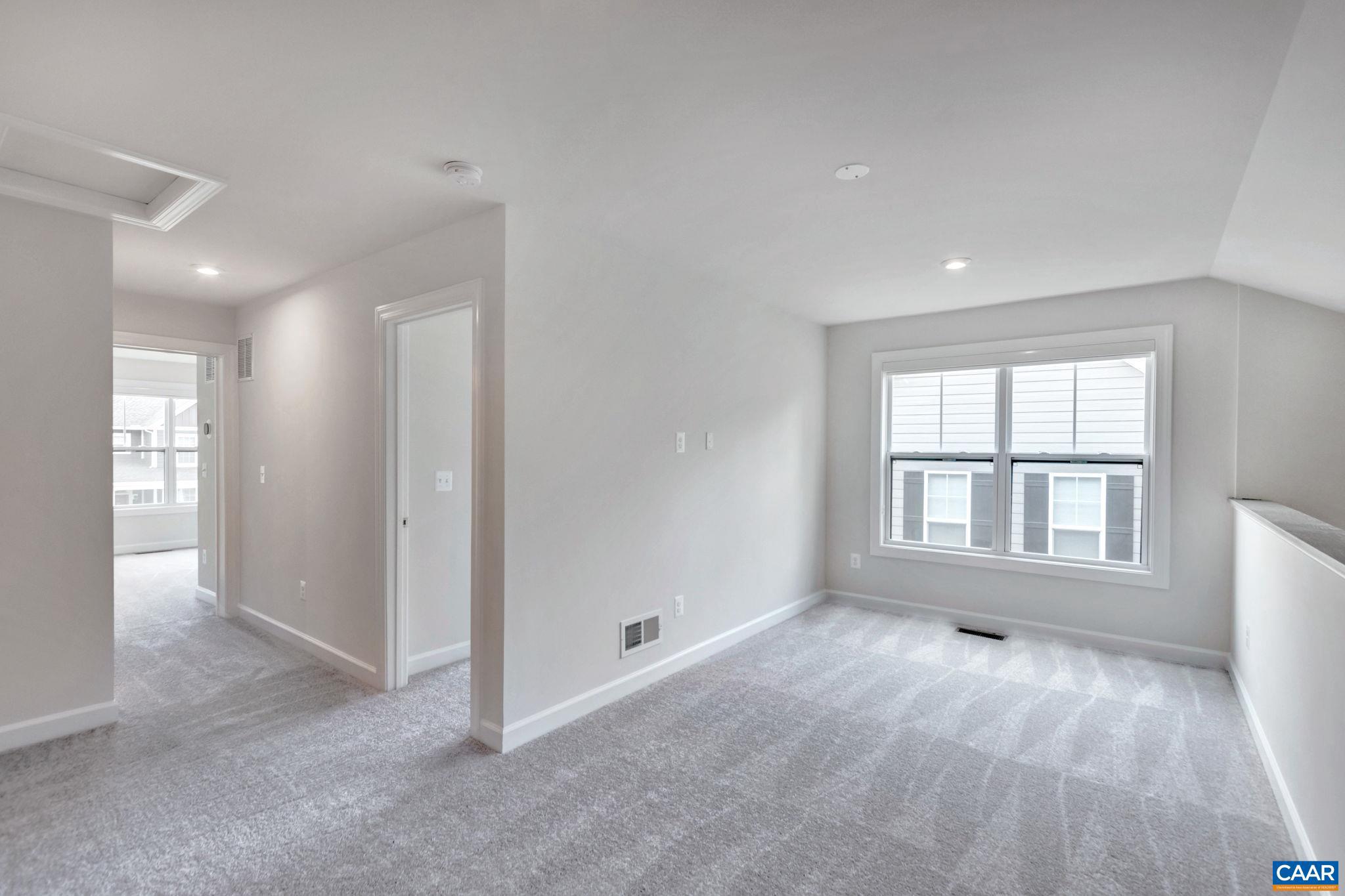 MEADOW BROOK - Residential