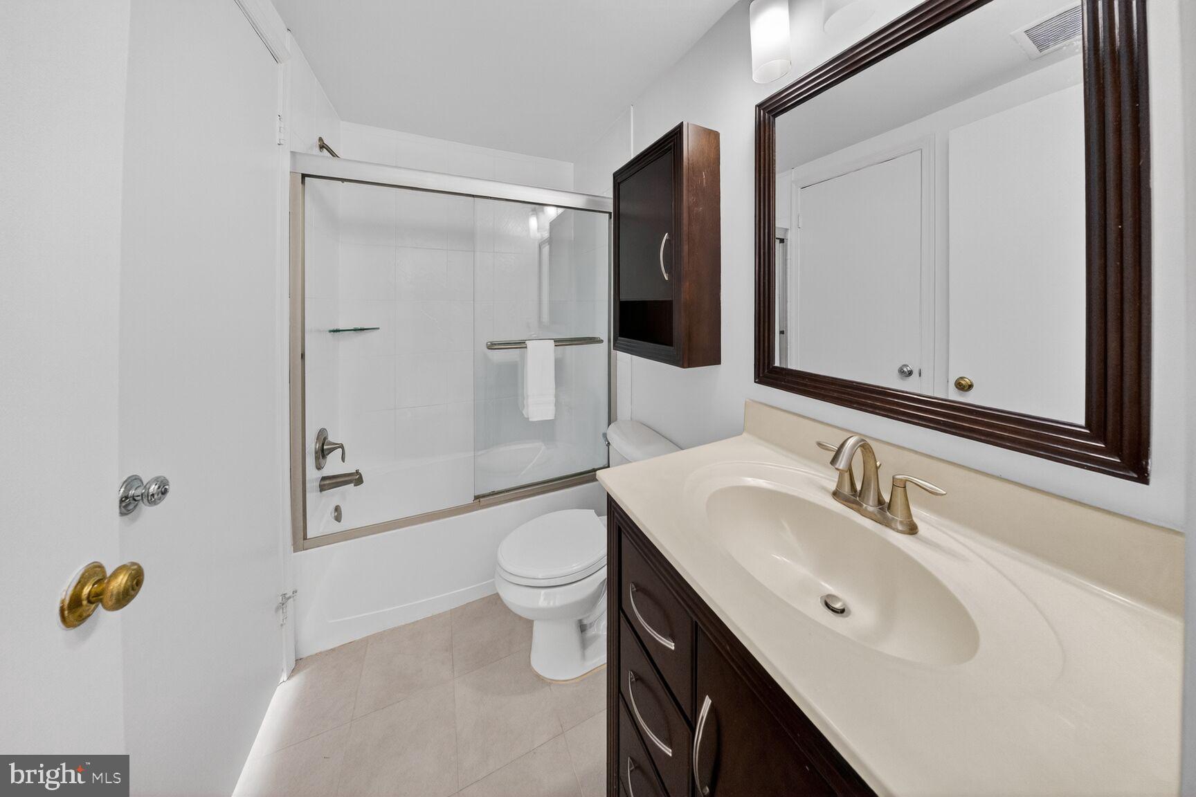 WINDGATE III - Residential