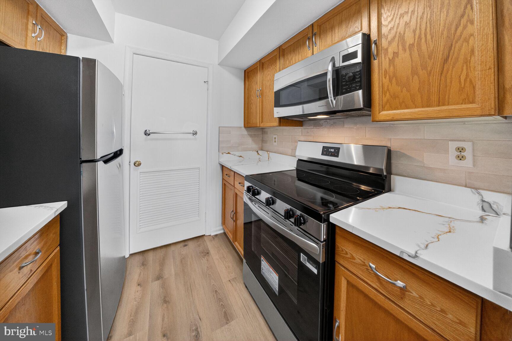 WINDGATE III - Residential