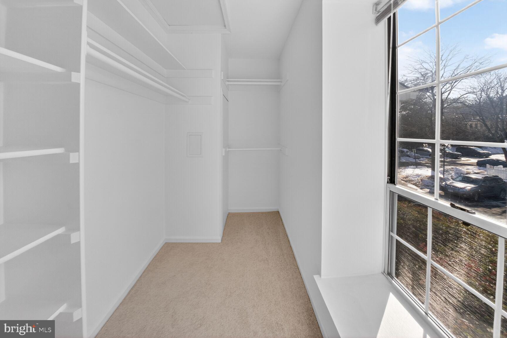 WINDGATE III - Residential