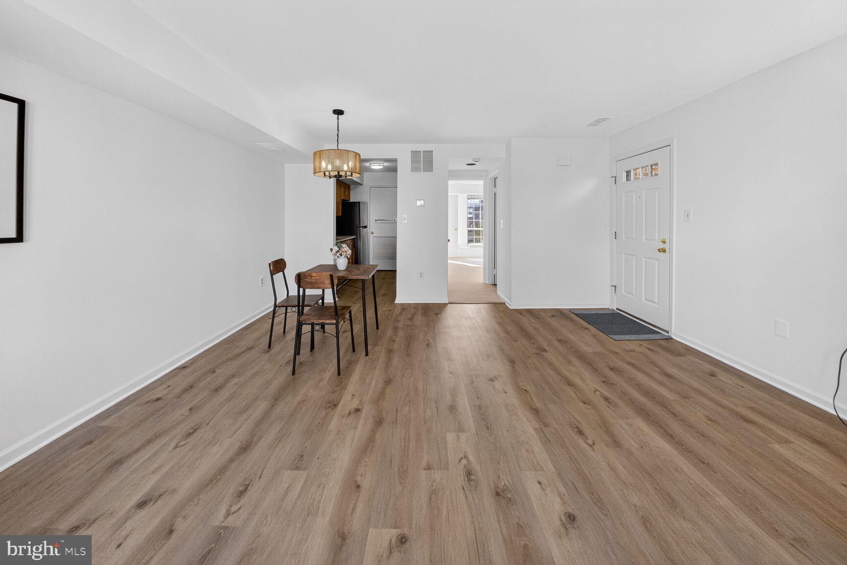 WINDGATE III - Residential