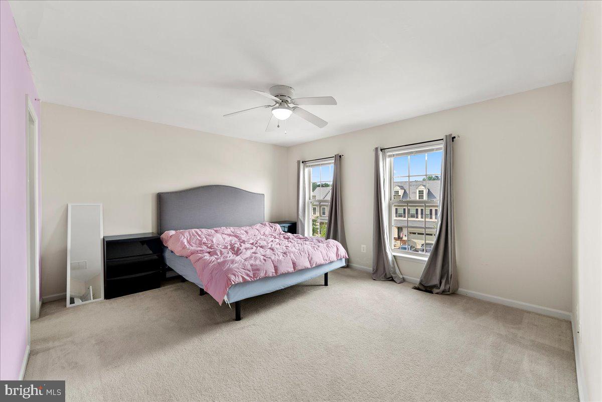 MADISON CRESCENT - Residential