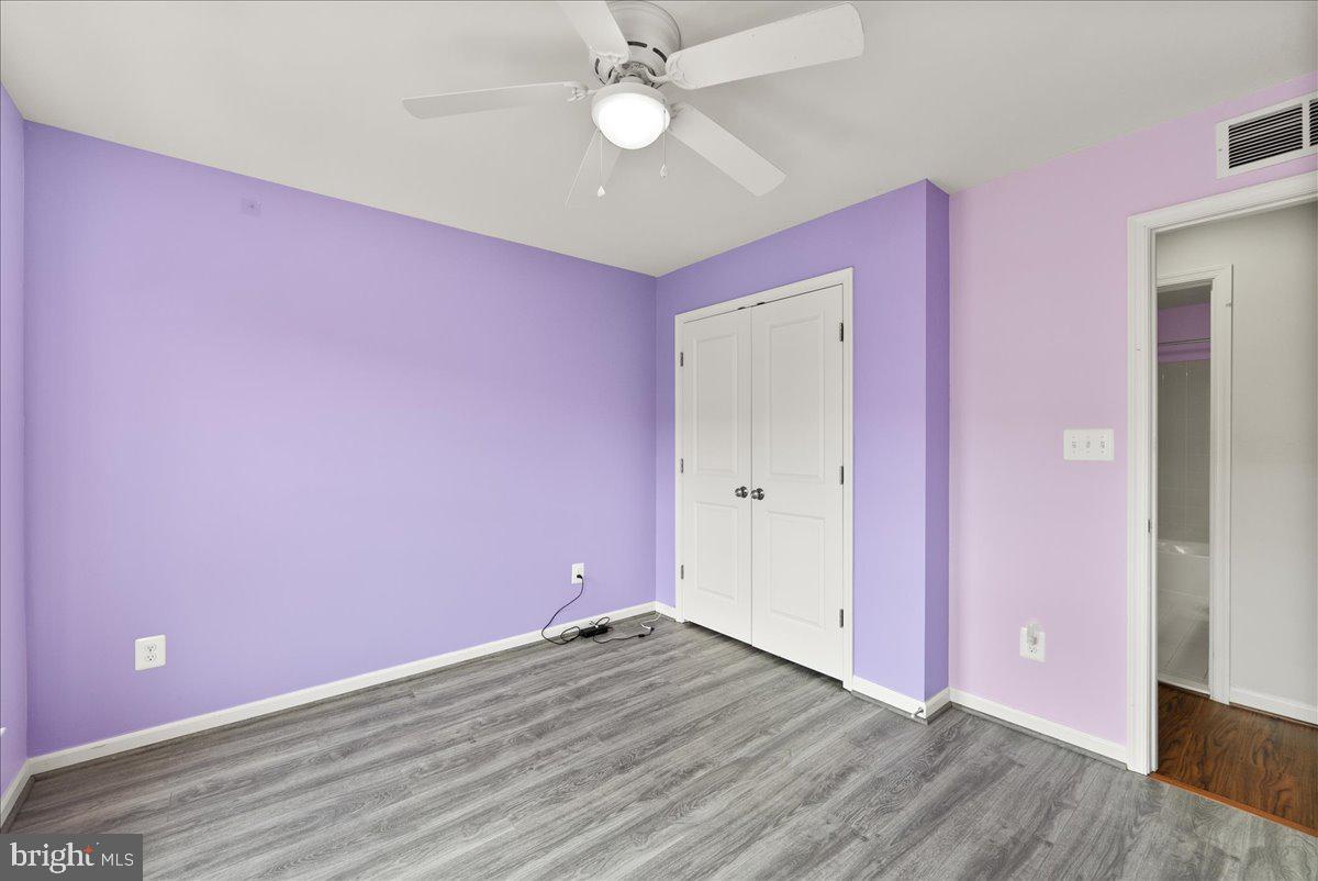 MADISON CRESCENT - Residential