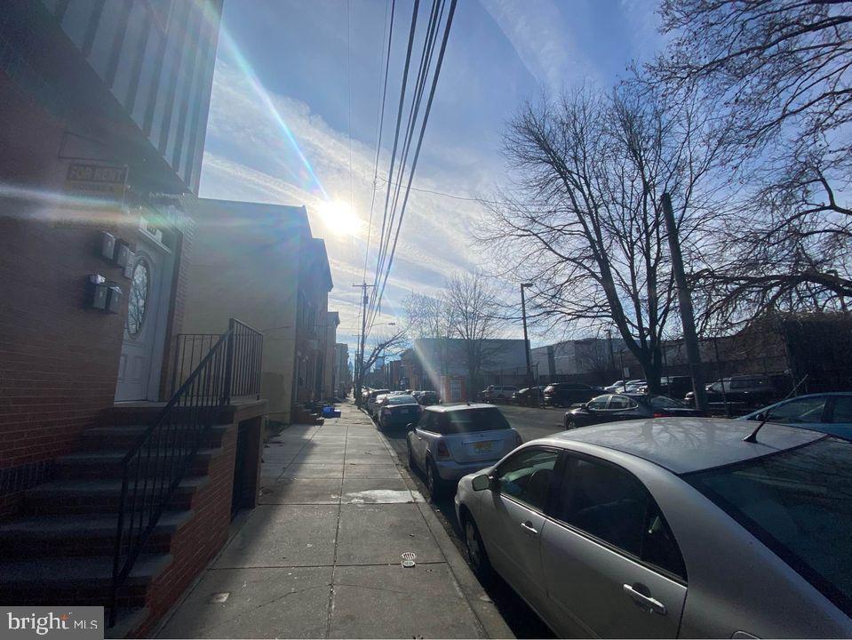 1723 N 17TH STREET 4