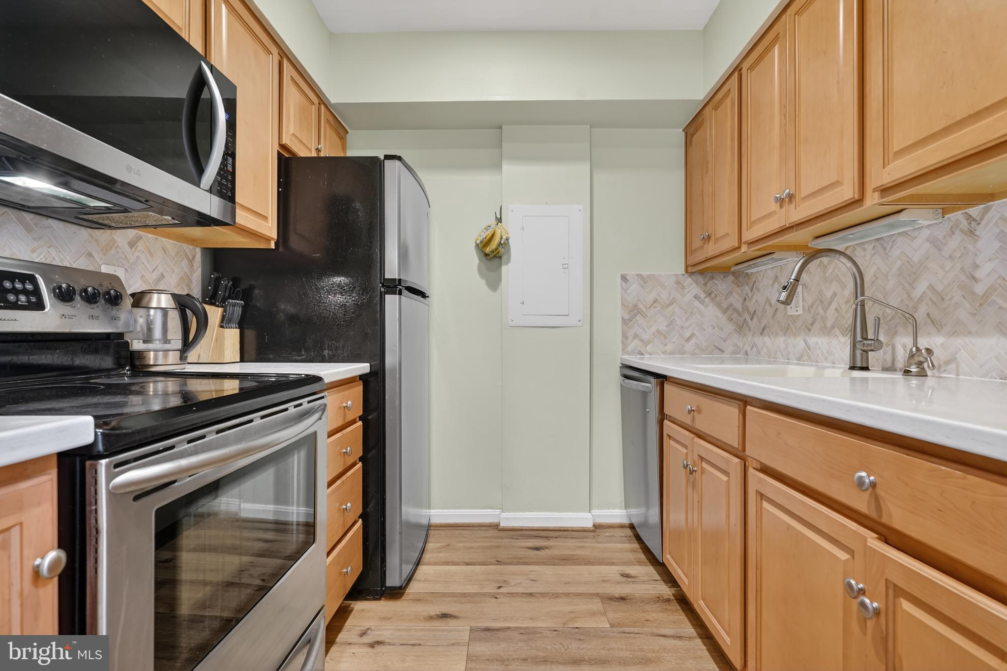 29 14TH STREET NE 29