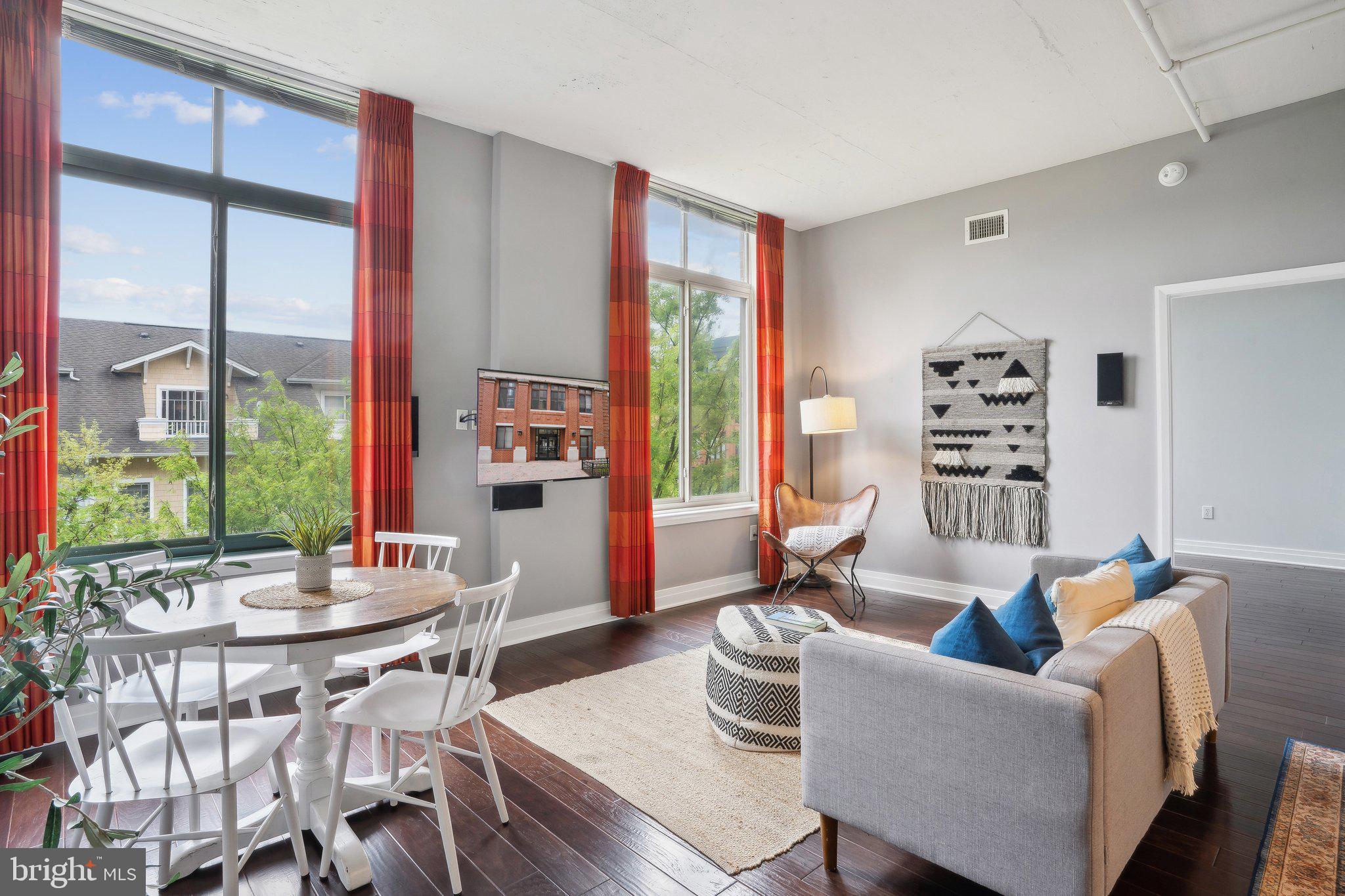 RESIDENCES AT STATION SQUARE - Residential