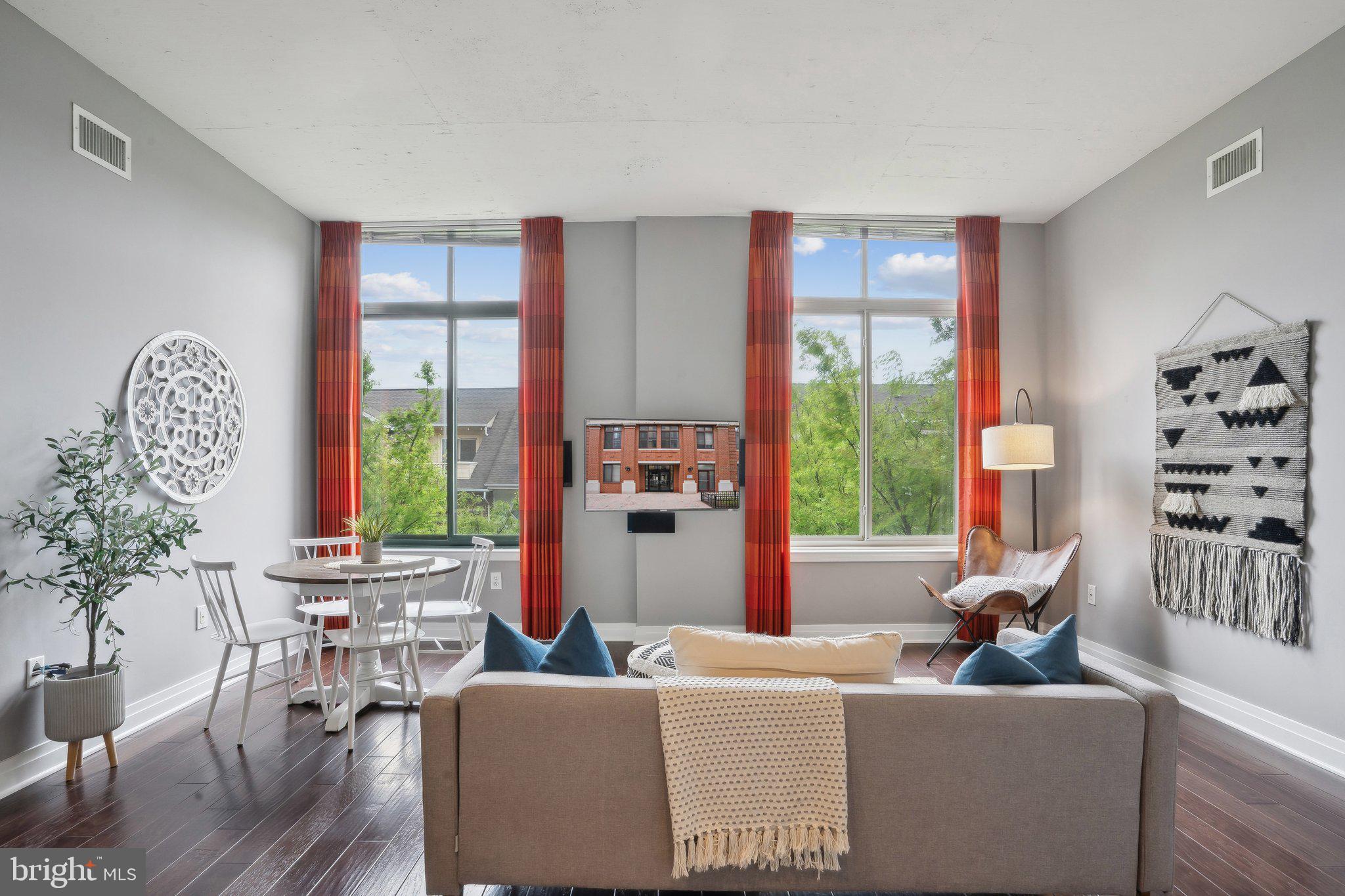 RESIDENCES AT STATION SQUARE - Residential