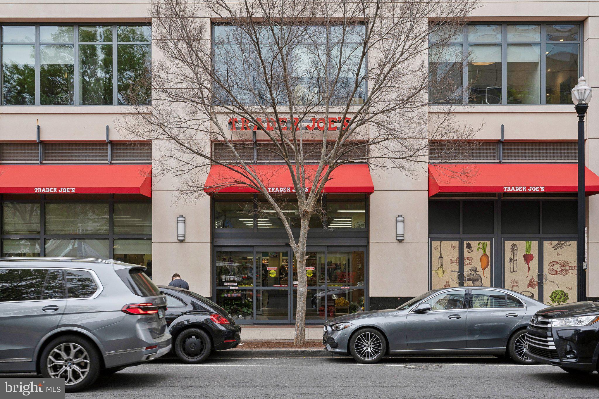 RESIDENCES AT STATION SQUARE - Residential