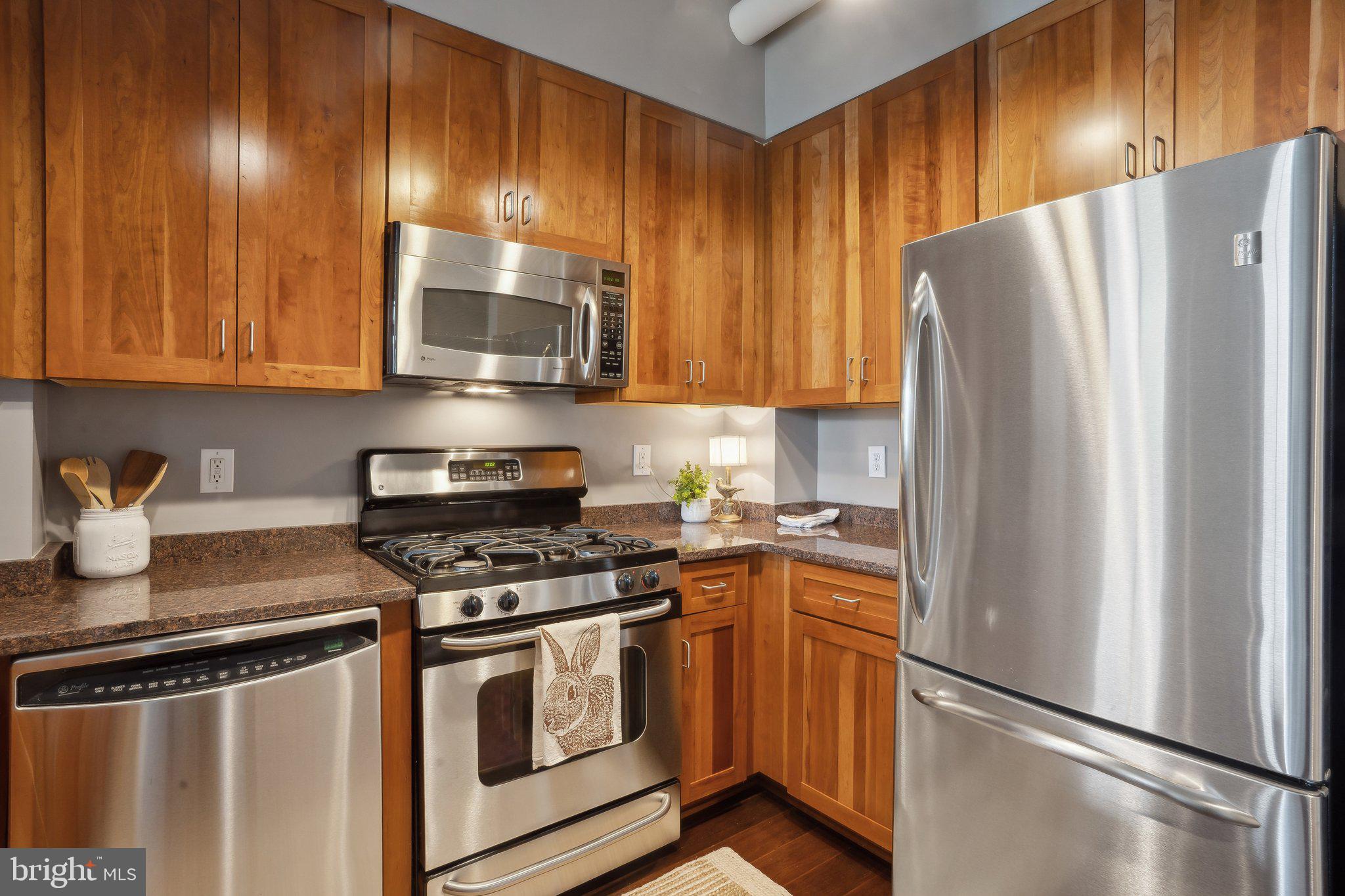 RESIDENCES AT STATION SQUARE - Residential