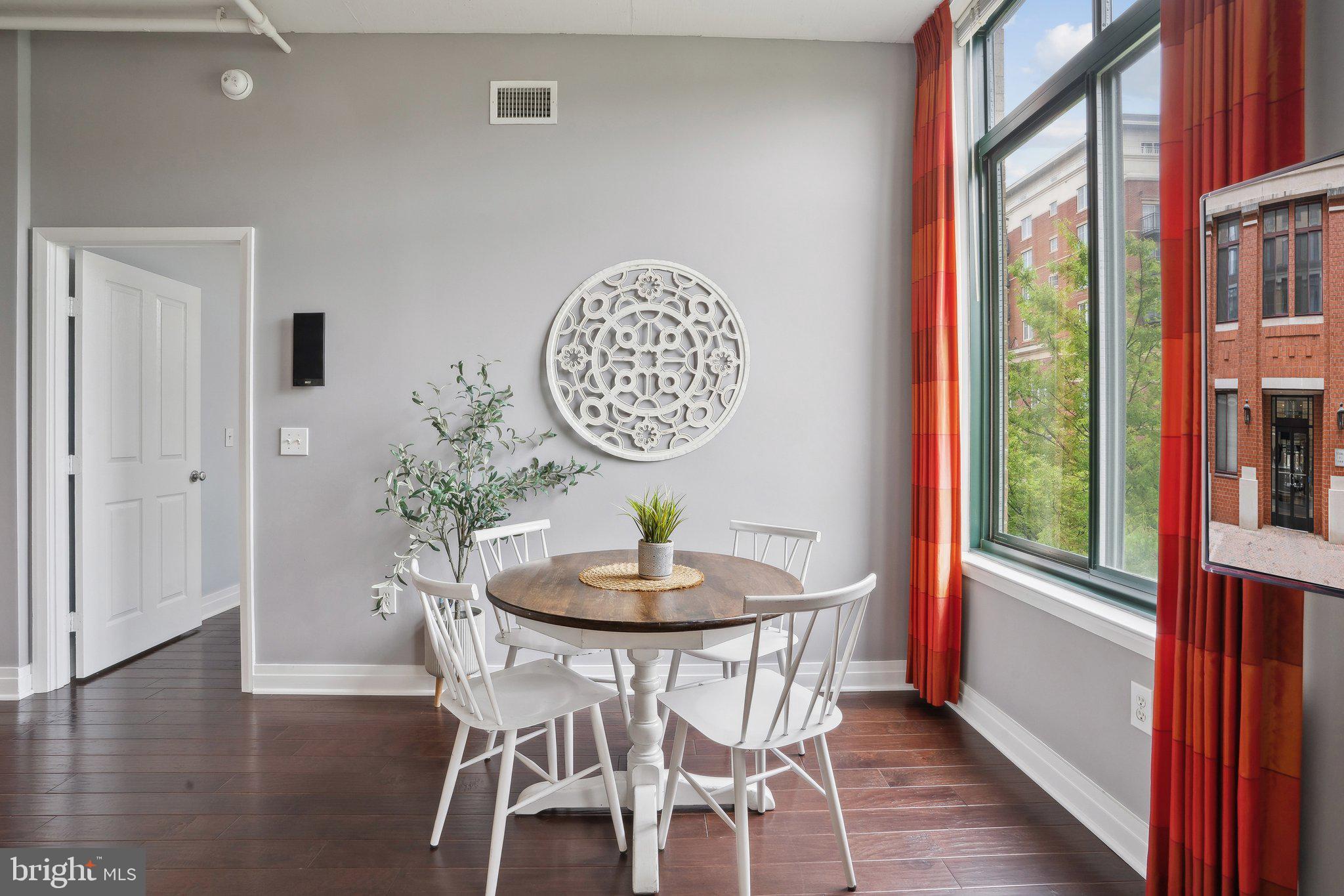 RESIDENCES AT STATION SQUARE - Residential