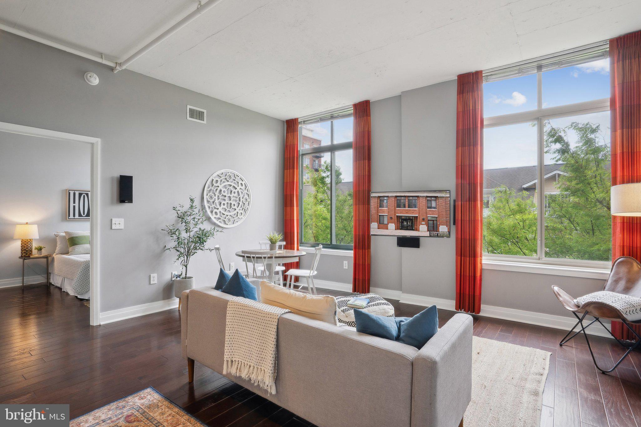 RESIDENCES AT STATION SQUARE - Residential