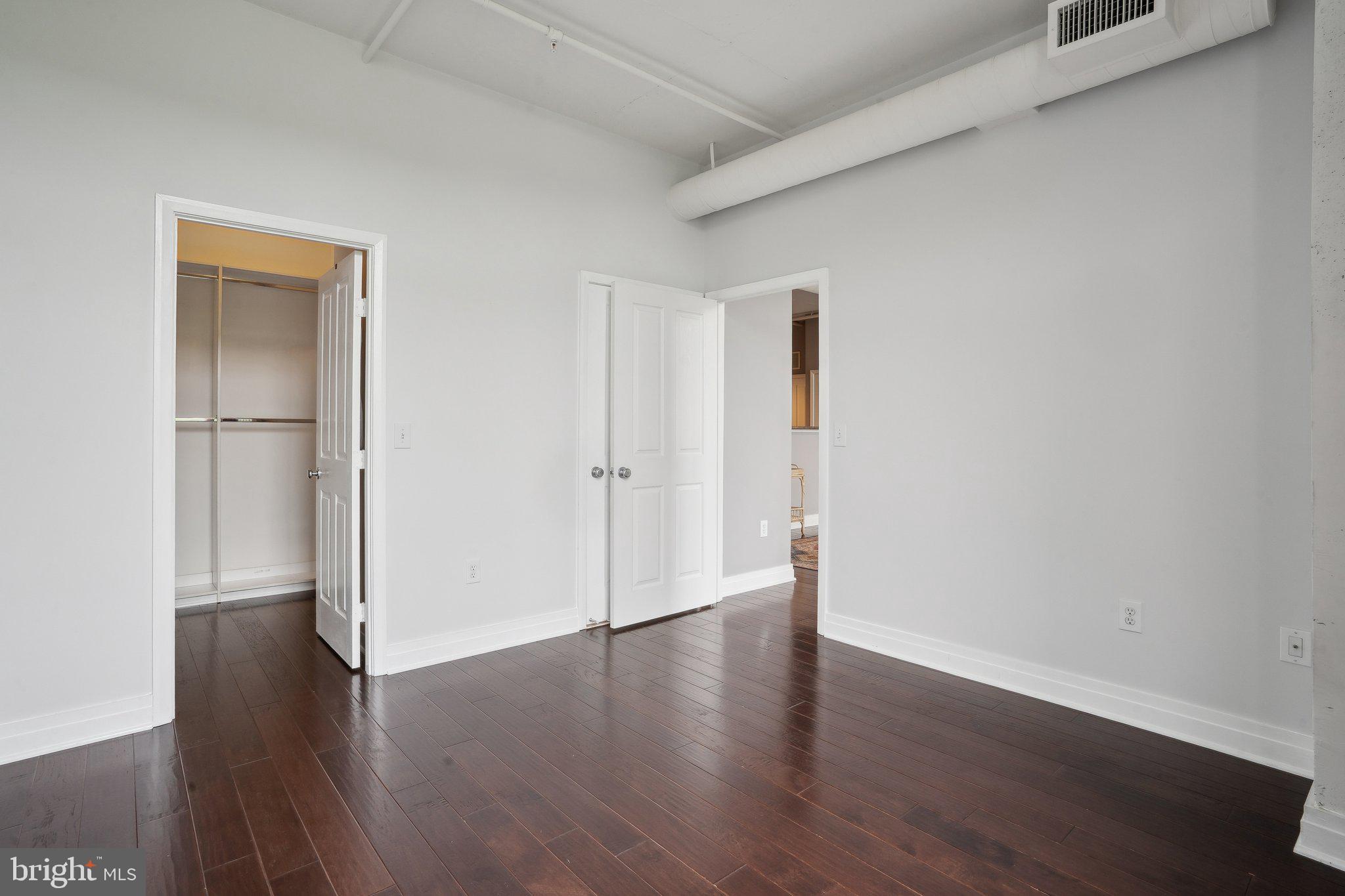 RESIDENCES AT STATION SQUARE - Residential