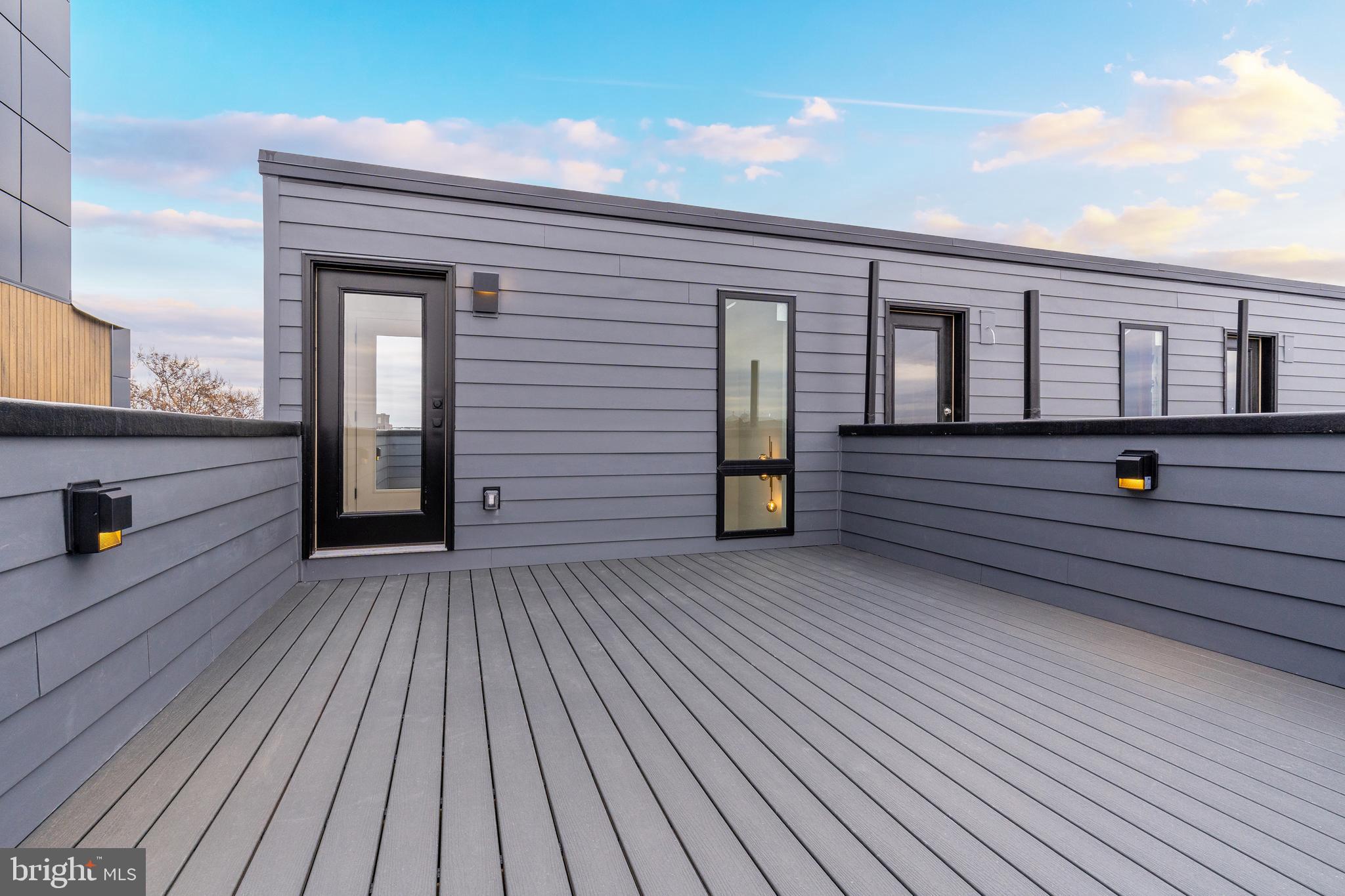 PORT RICHMOND - Residential