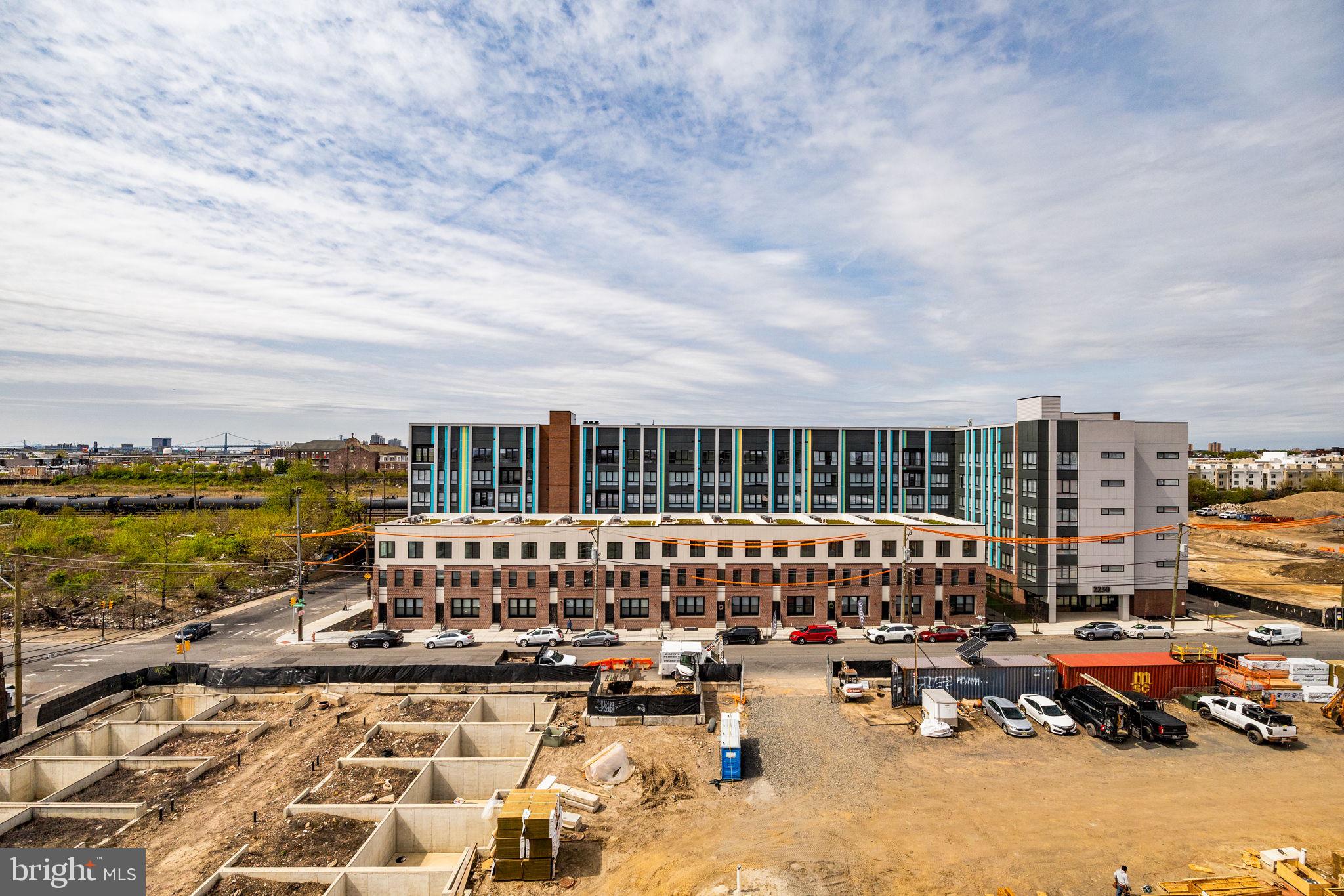 PORT RICHMOND - Residential