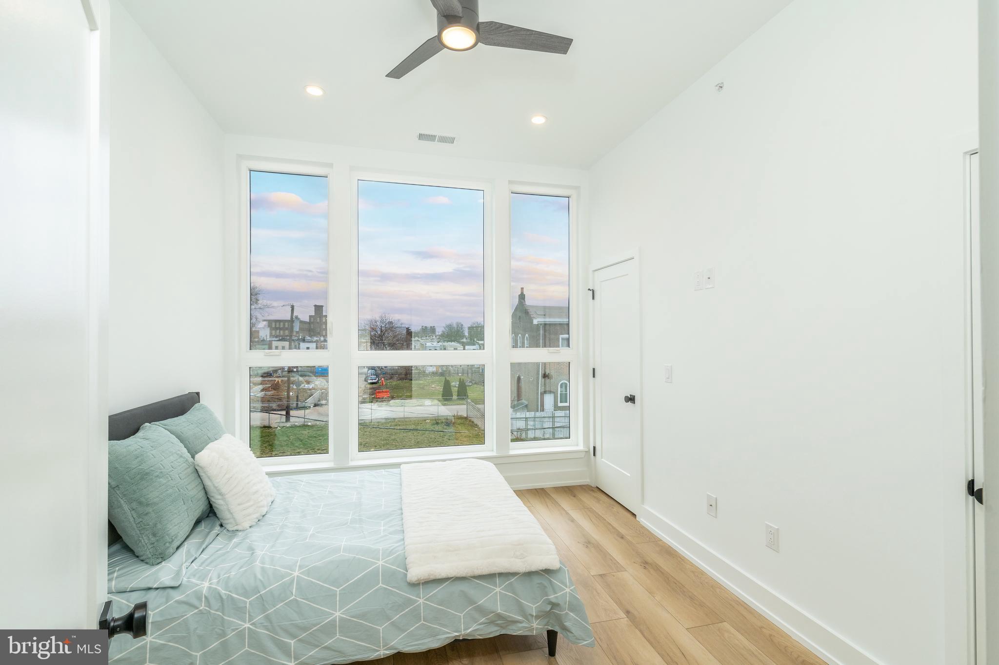 PORT RICHMOND - Residential