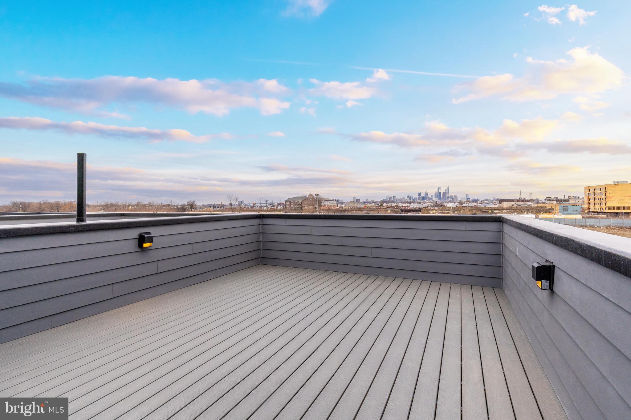 PORT RICHMOND - Residential