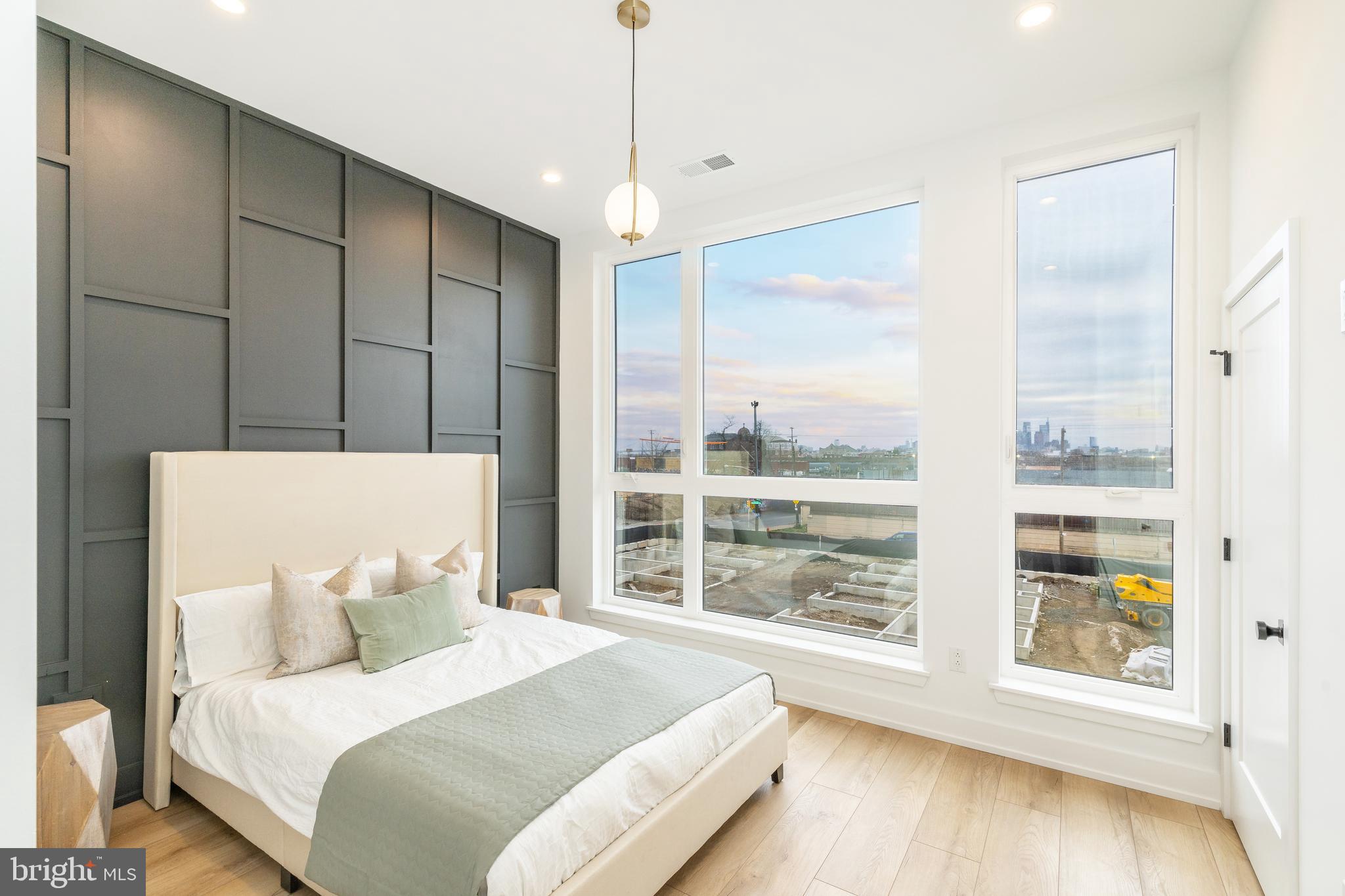 PORT RICHMOND - Residential