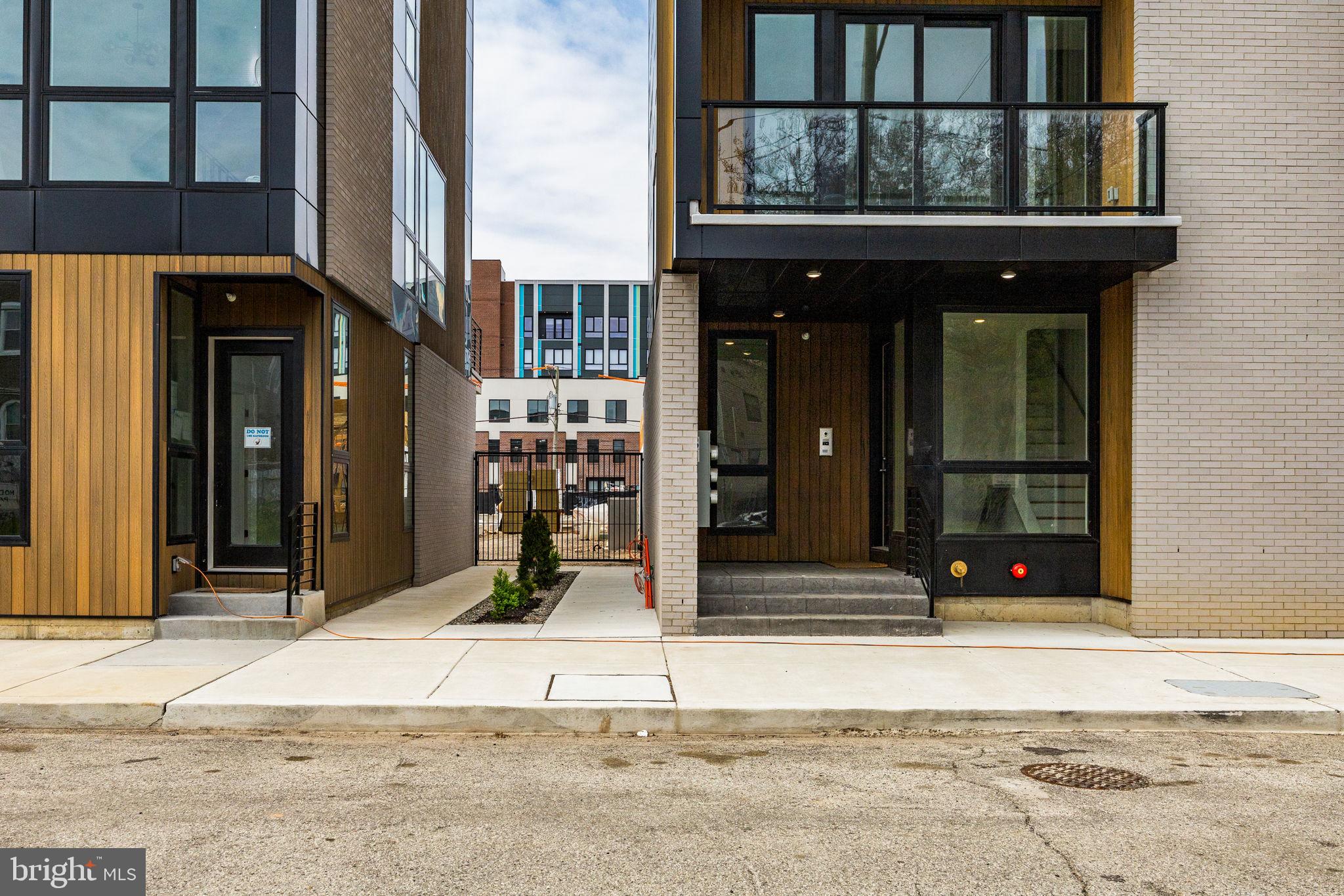 PORT RICHMOND - Residential